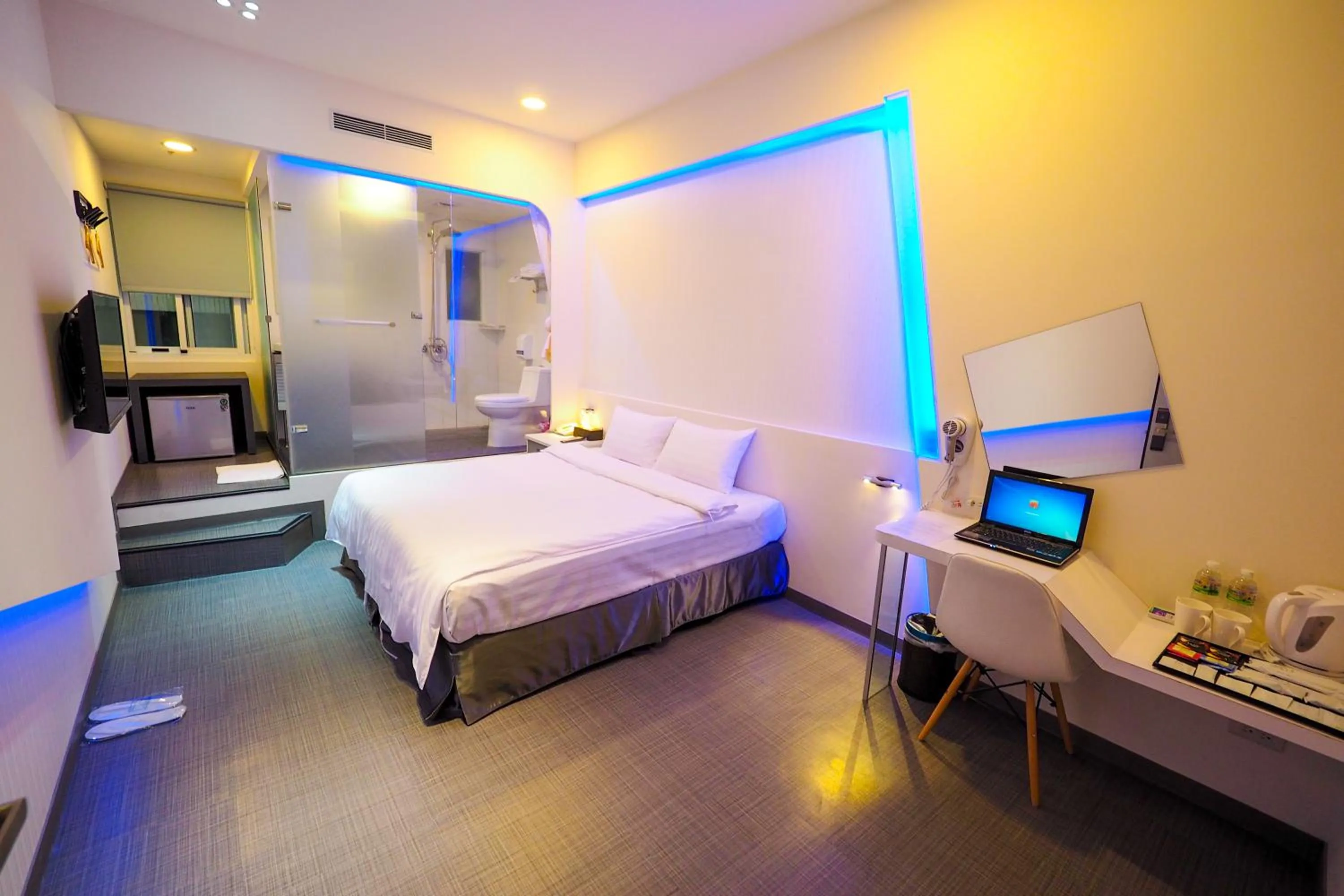 bunk bed, Bed in Galaxia Business Hotel