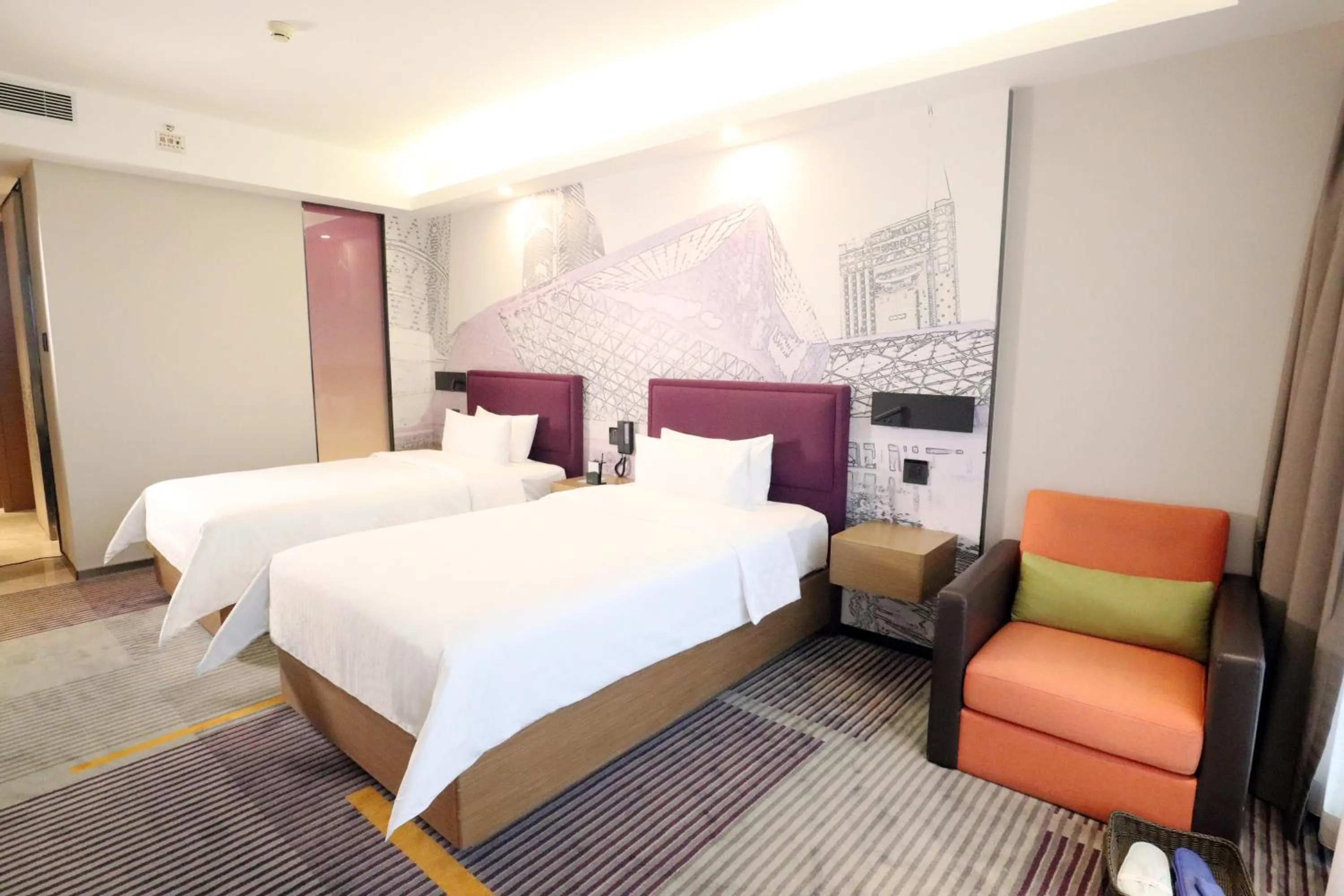 Bed in Hampton by Hilton Guangzhou Zhujiang New Town
