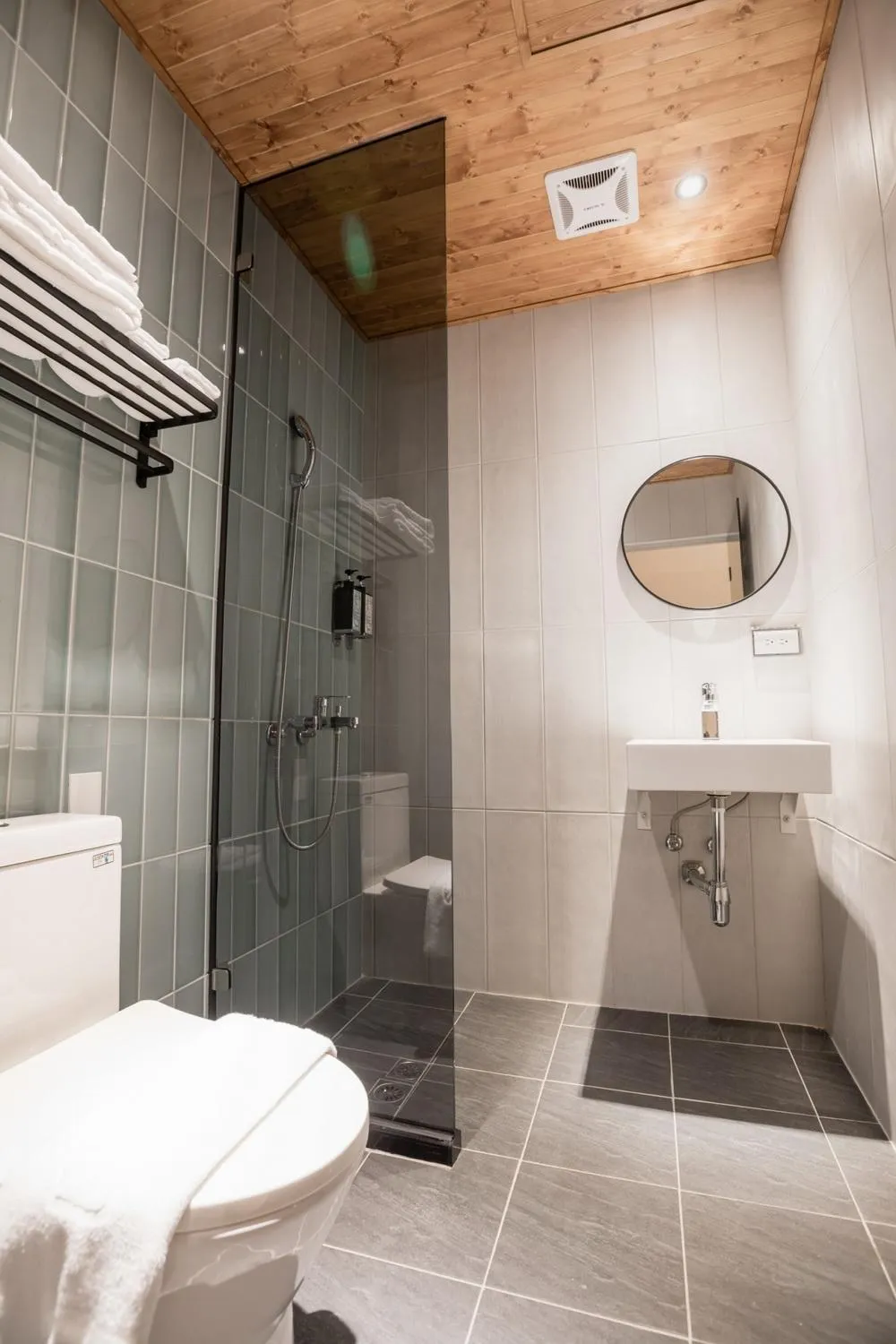 Traveller-Inn Day Moon Hotel