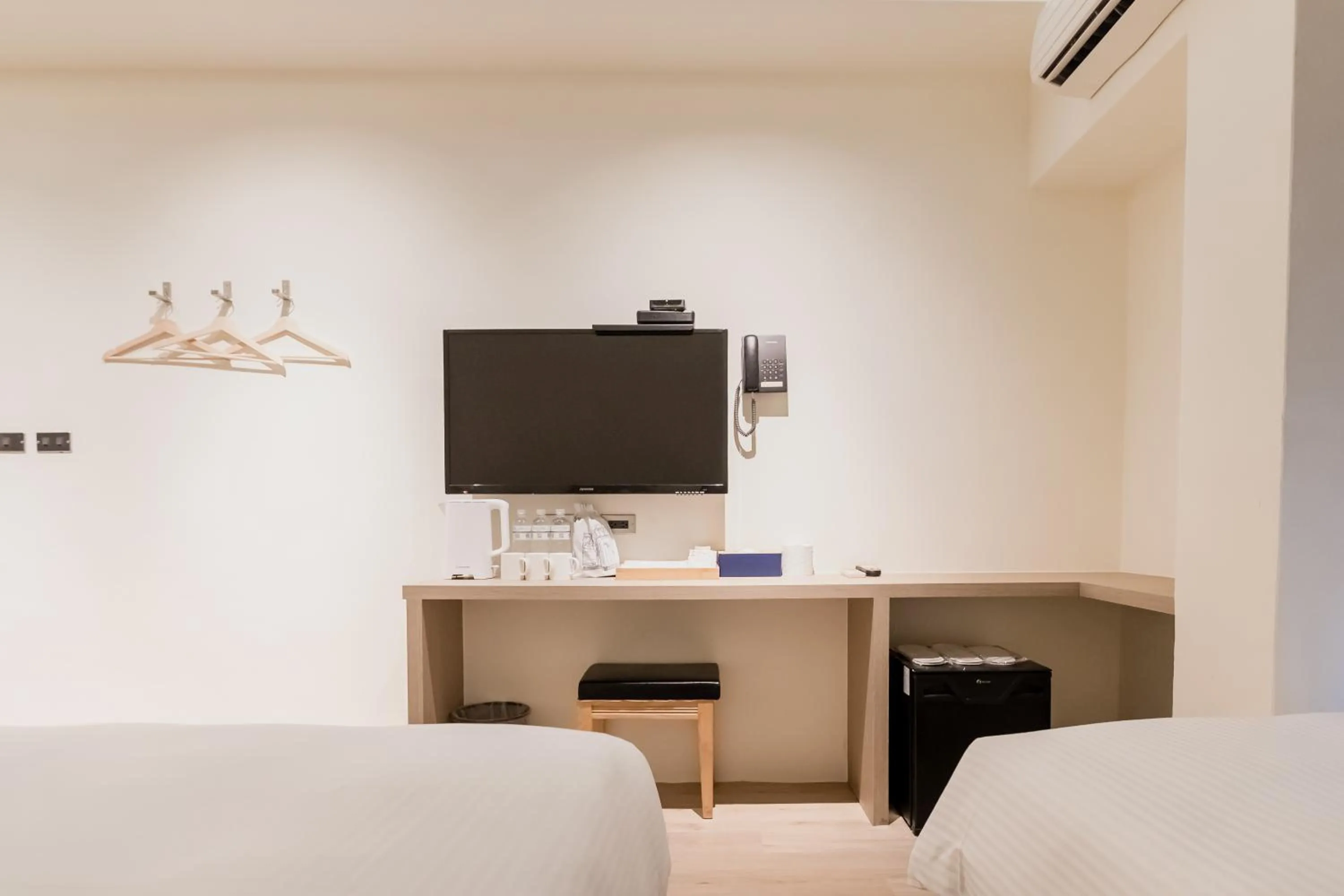 Bed in Traveller-Inn Day Moon Hotel