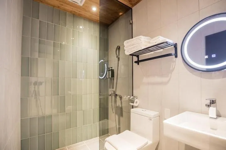 Traveller-Inn Day Moon Hotel