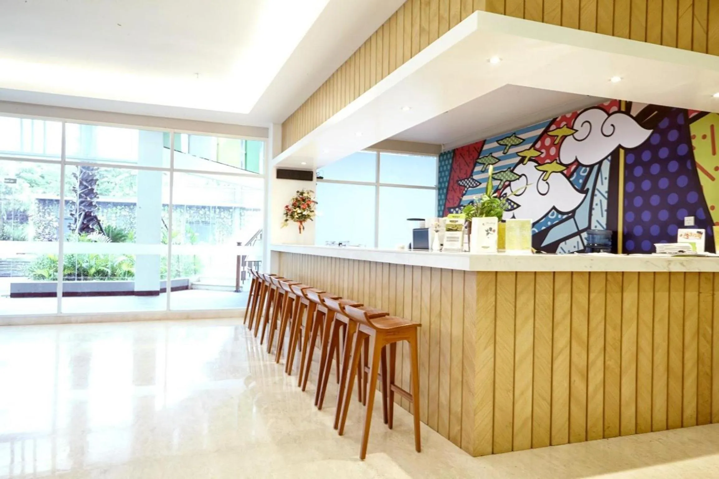 Restaurant/places to eat in MaxOneHotels at Resort Makassar