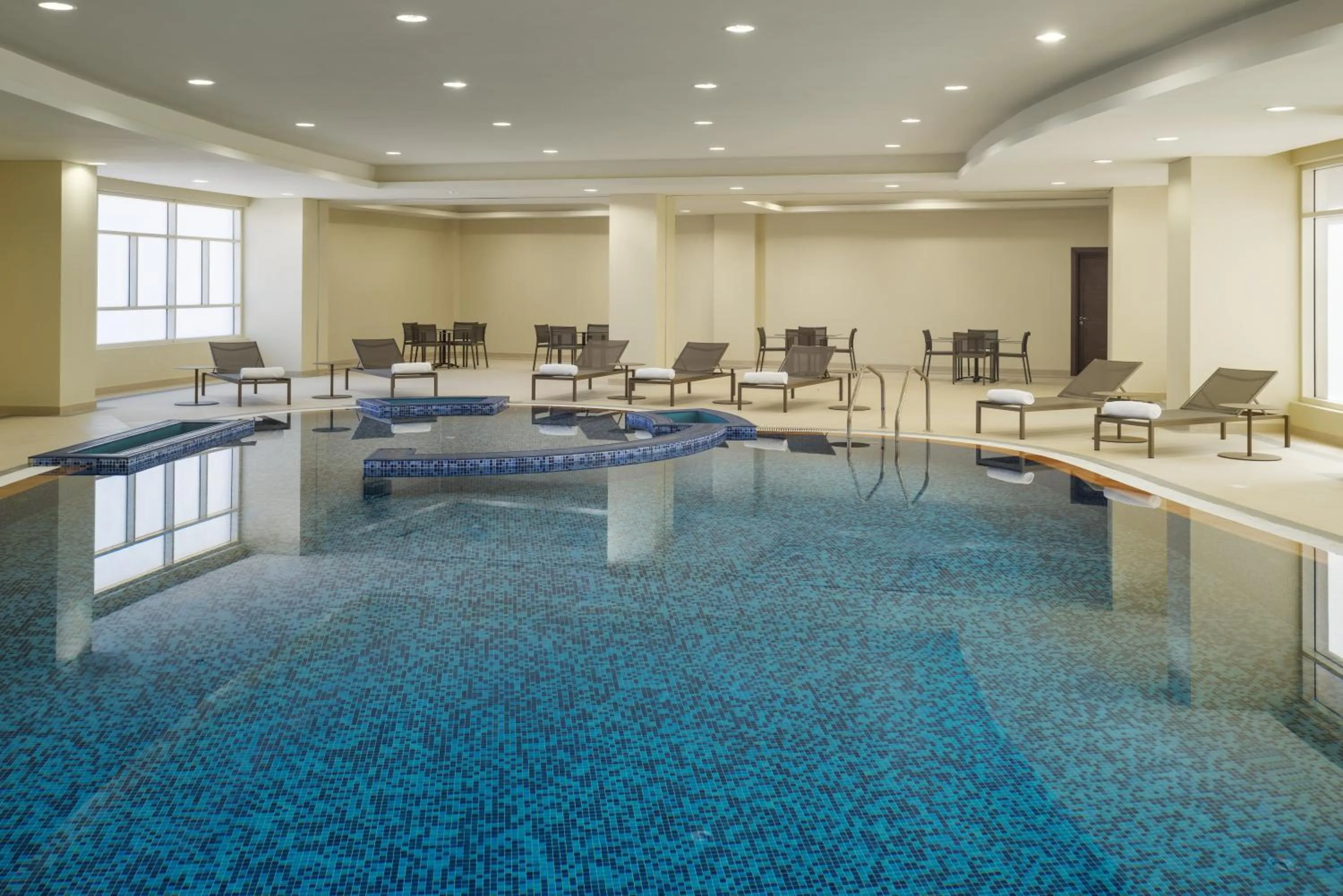 Swimming pool in Millennium Hail Hotel