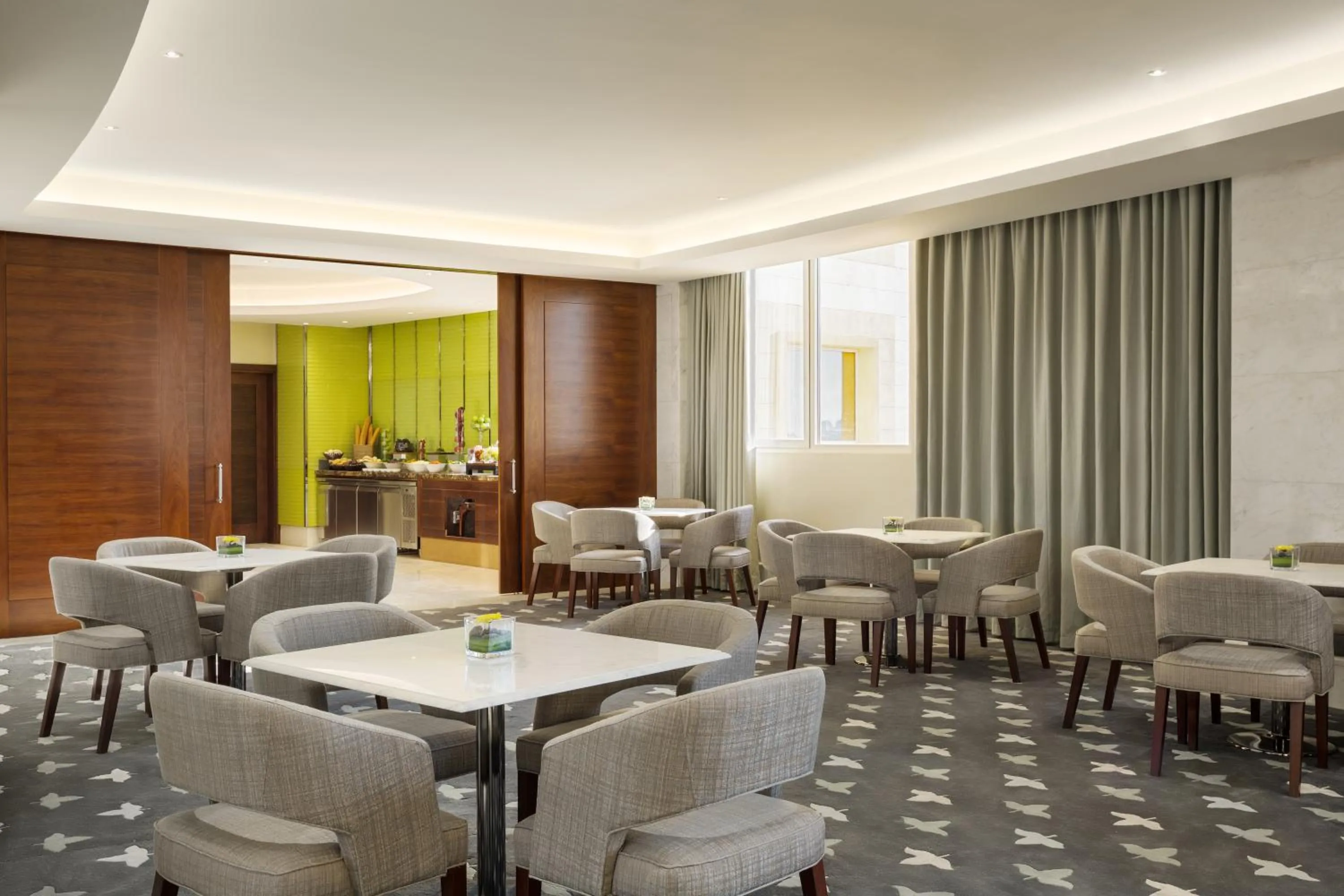 Restaurant/places to eat in Millennium Hail Hotel