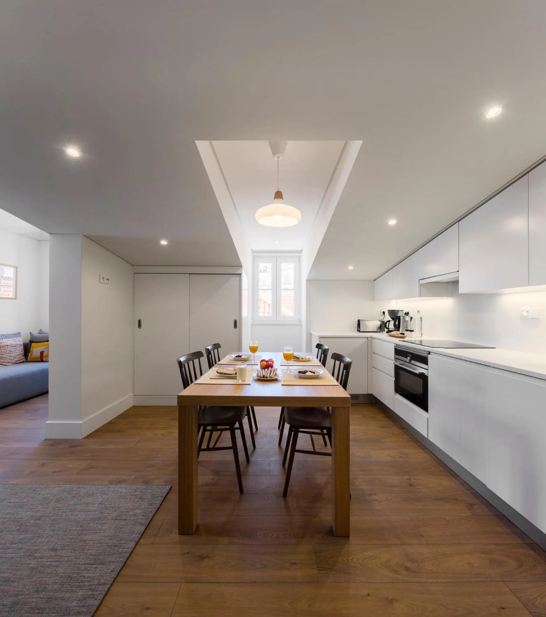 Kitchen or kitchenette in LSA Bairro Alto by Numa