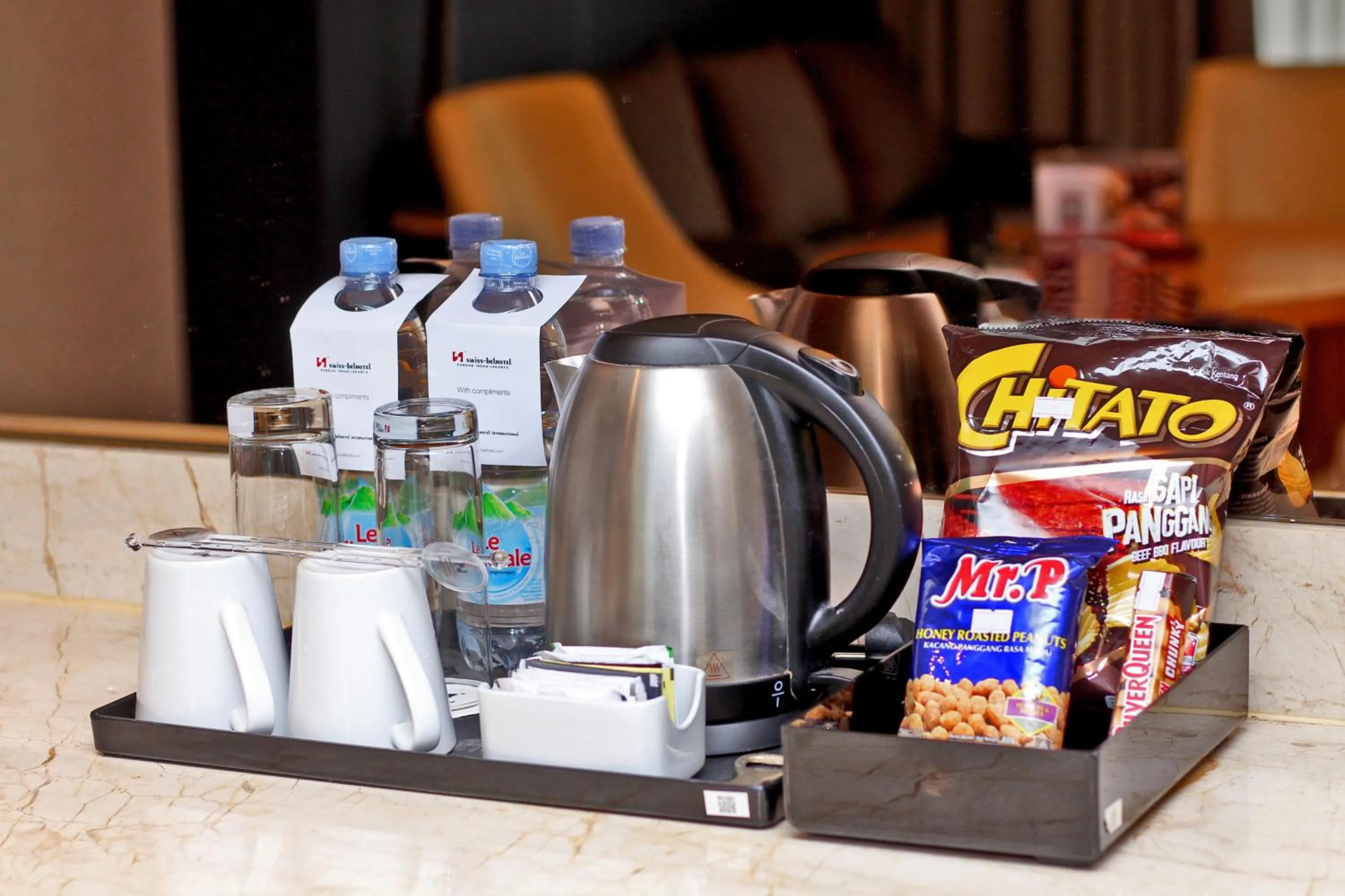 Coffee/tea facilities in Swiss-Belhotel Pondok Indah