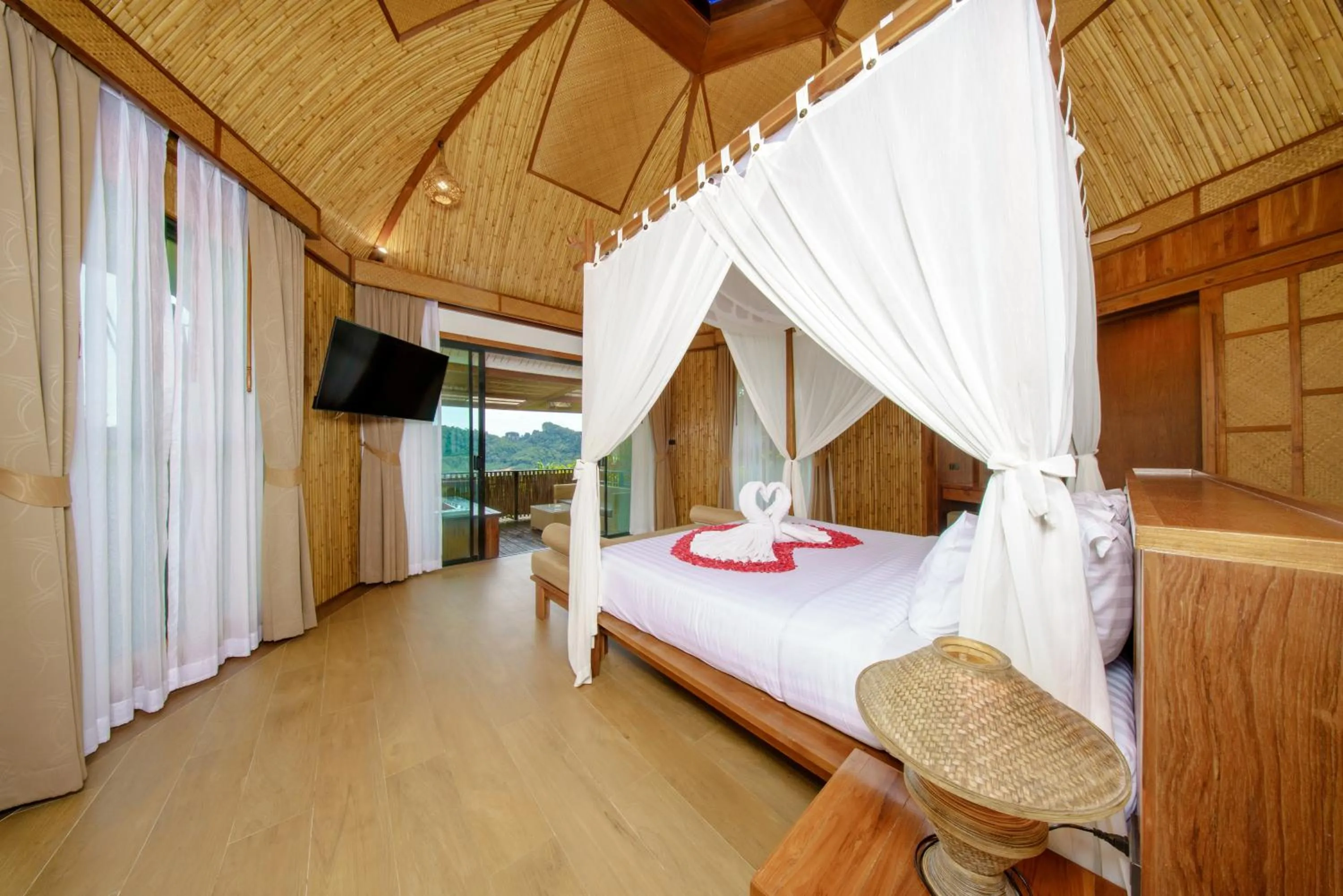 Property building, Bed in Aonang Fiore Resort
