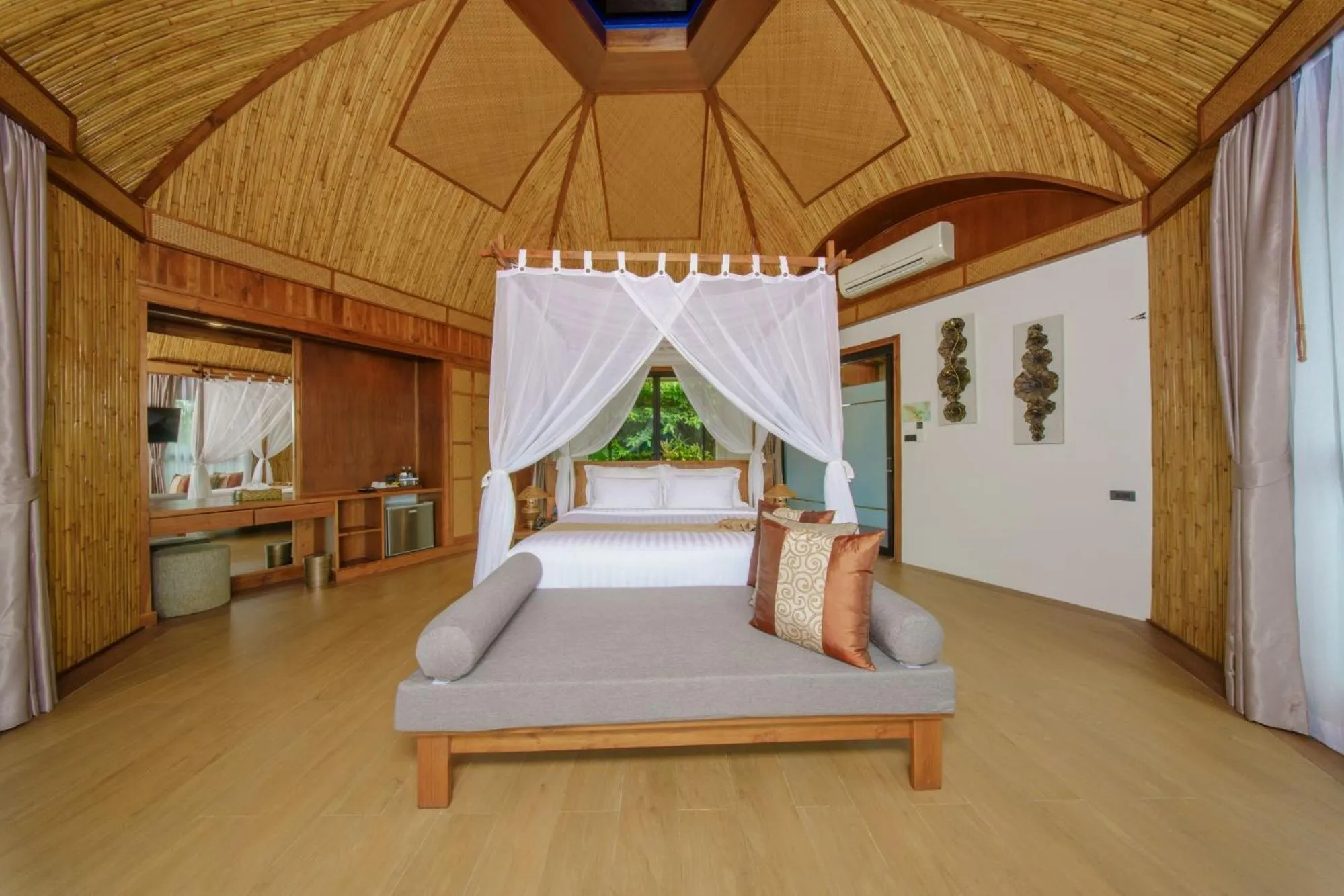 Property building, Bed in Aonang Fiore Resort