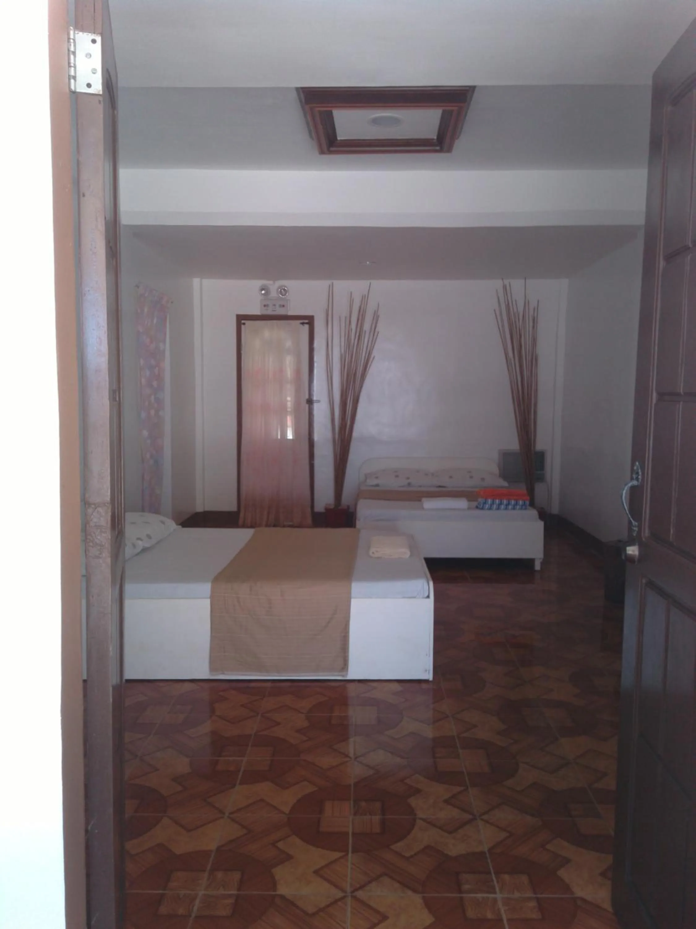 Photo of the whole room, Bed in Marnin's Place