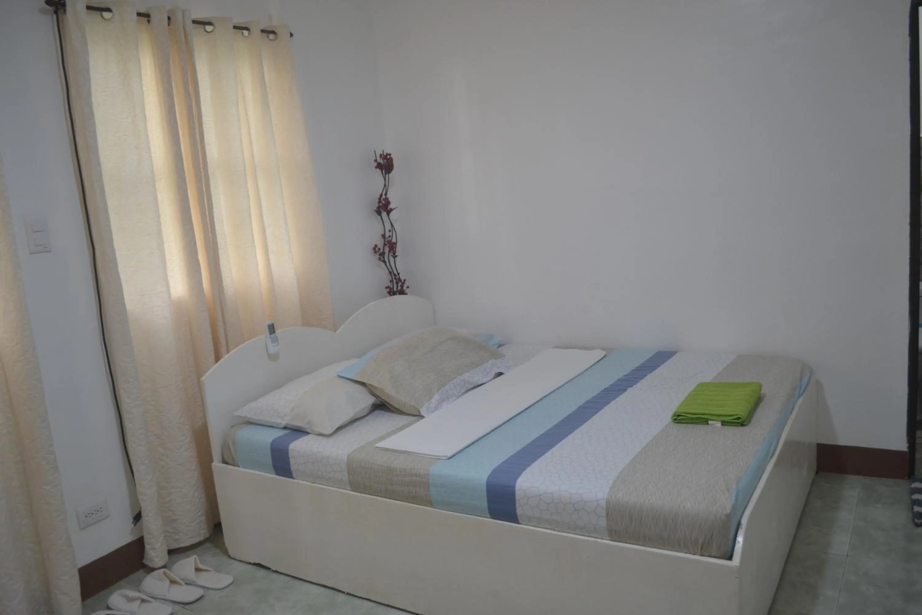 Bed in Marnin's Place