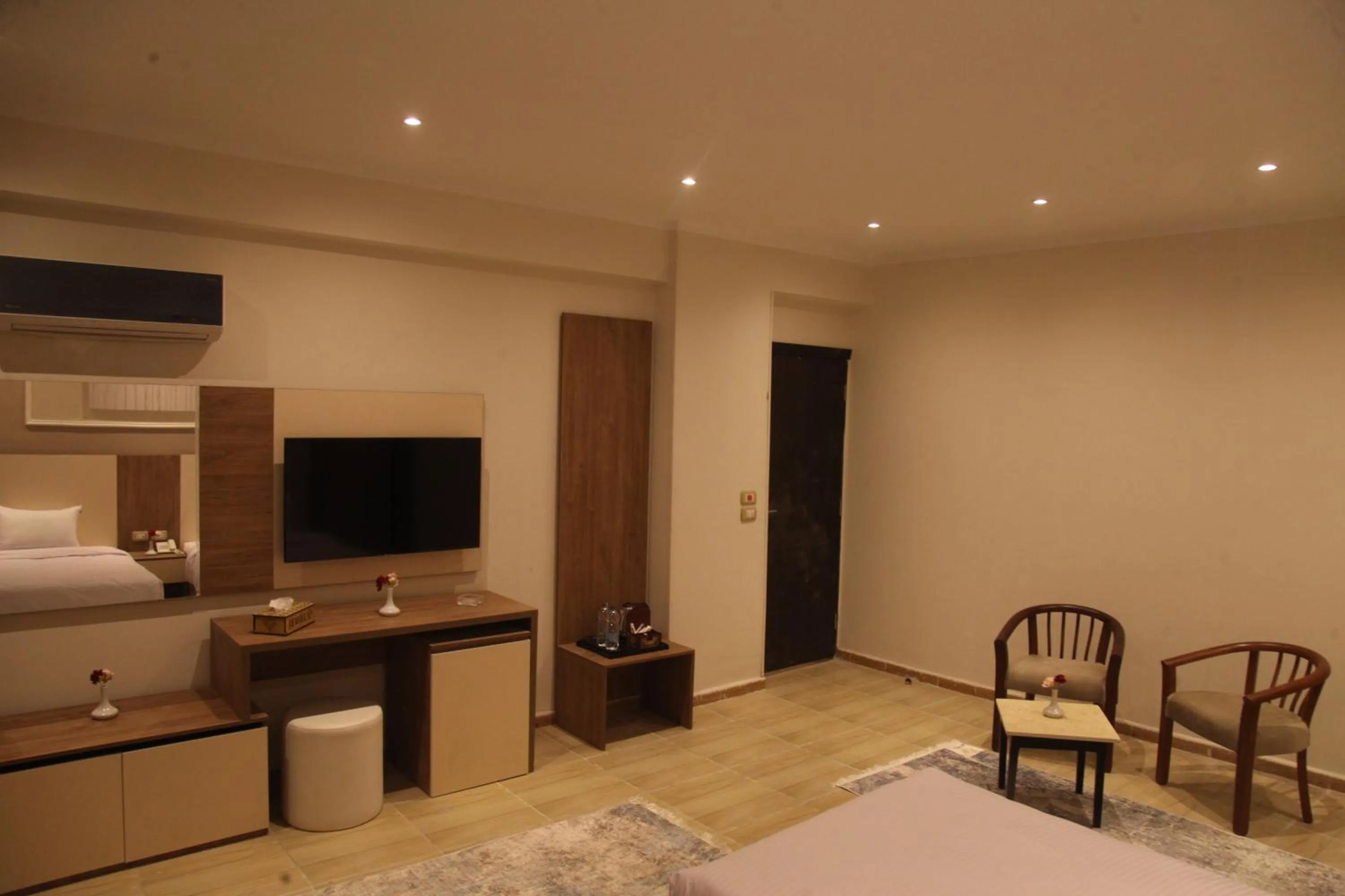 Bedroom, Bed in Jewel Assiut Hotel