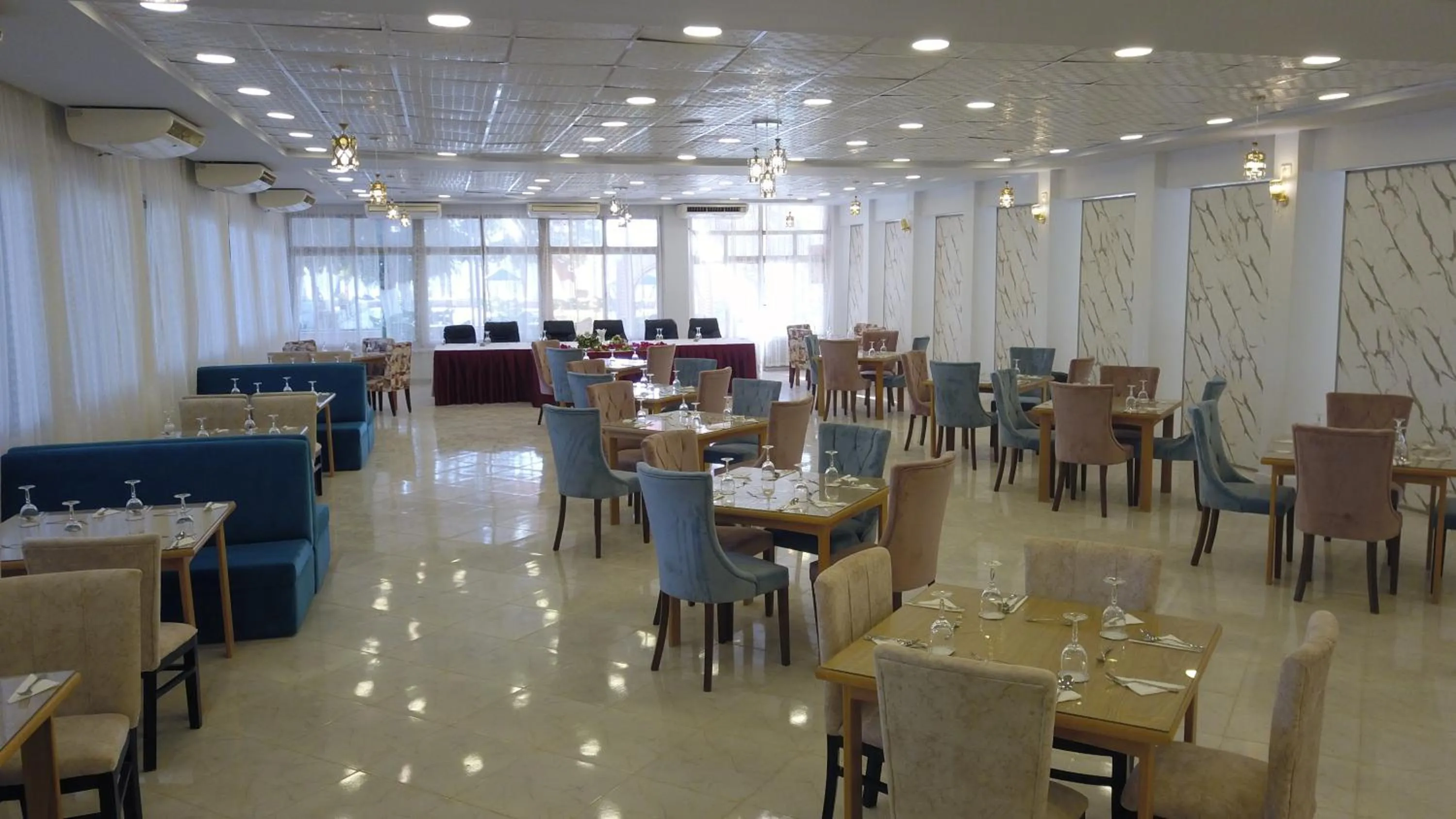 Restaurant/places to eat in Jewel Assiut Hotel