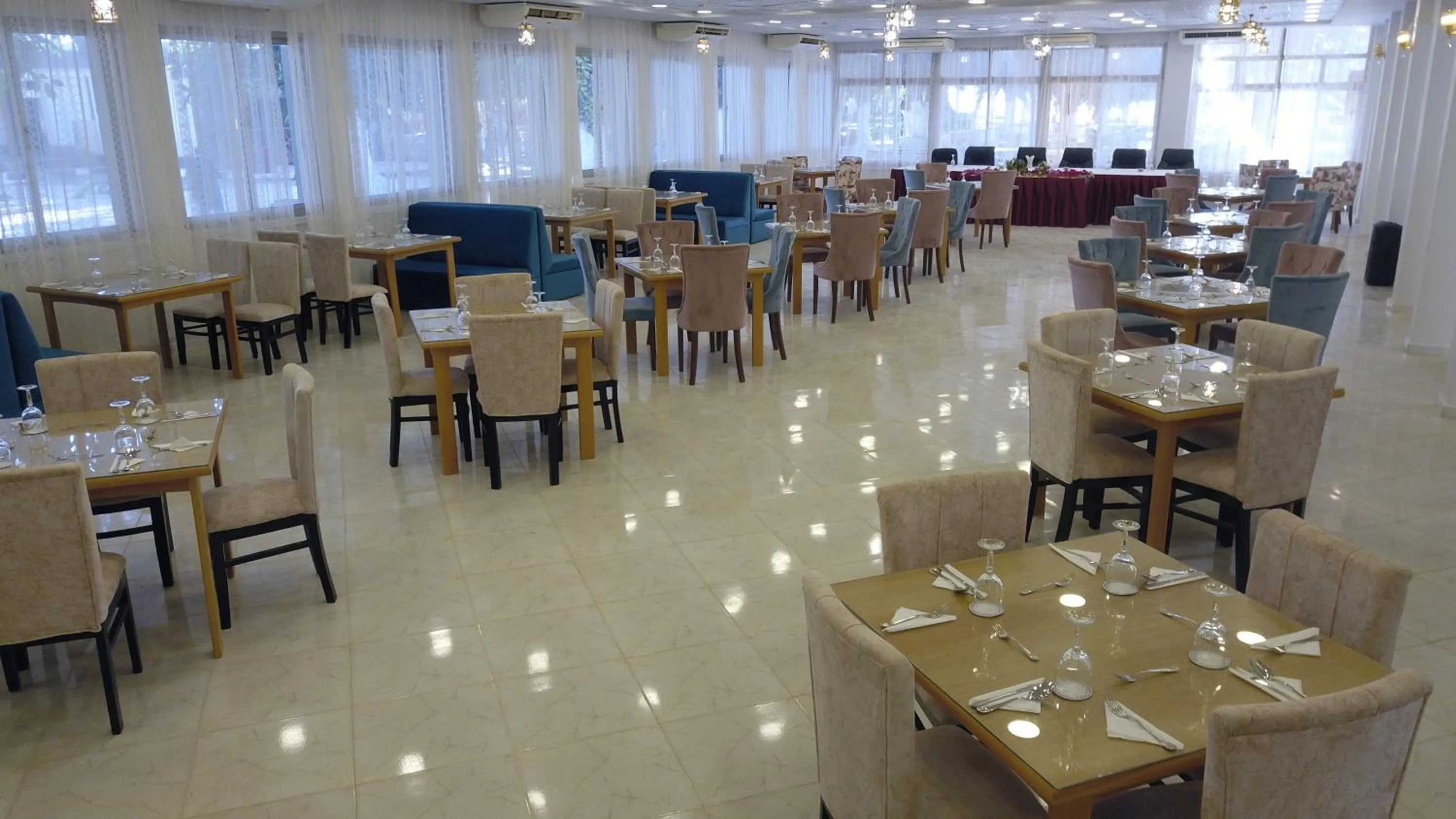 Restaurant/places to eat in Jewel Assiut Hotel