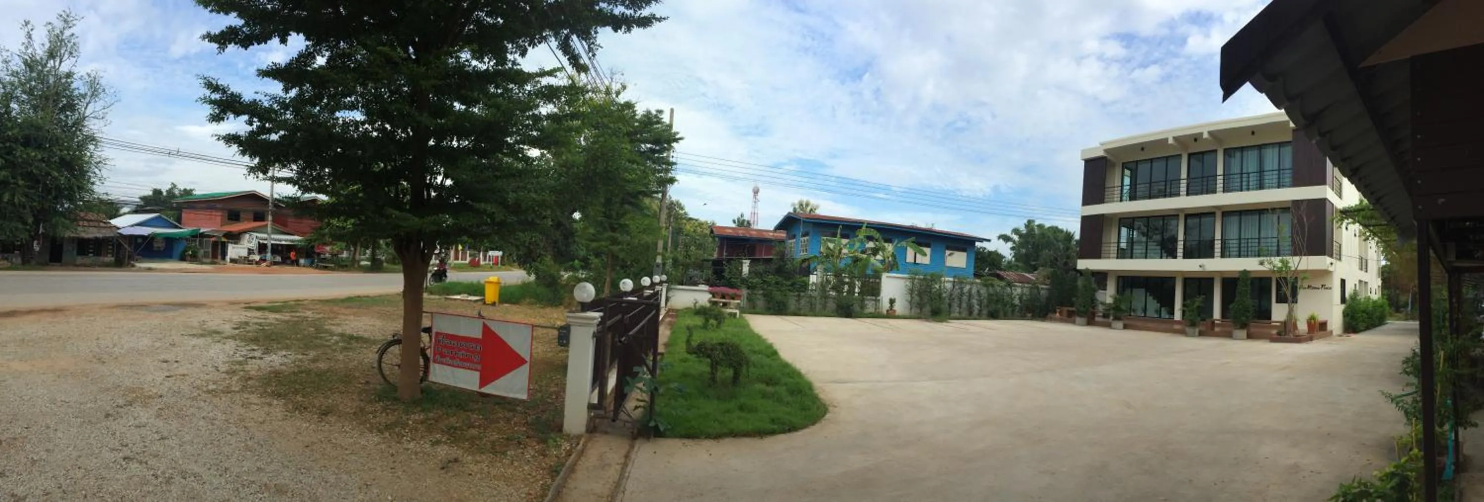 Property building in Ma Room Place Sukhothai Resort