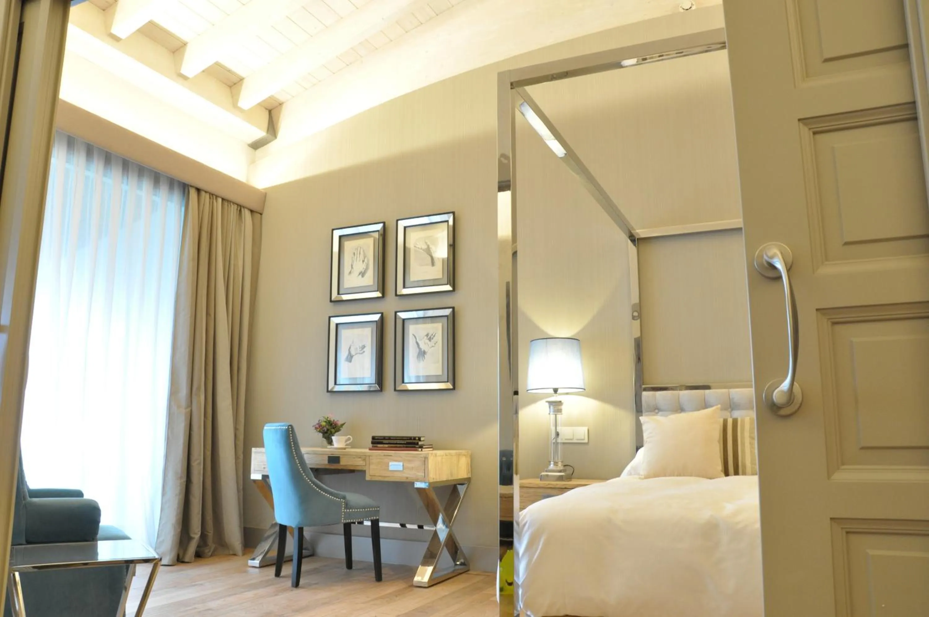 Bed in Puebloastur Eco Resort Hotel & Spa Gran Lujo