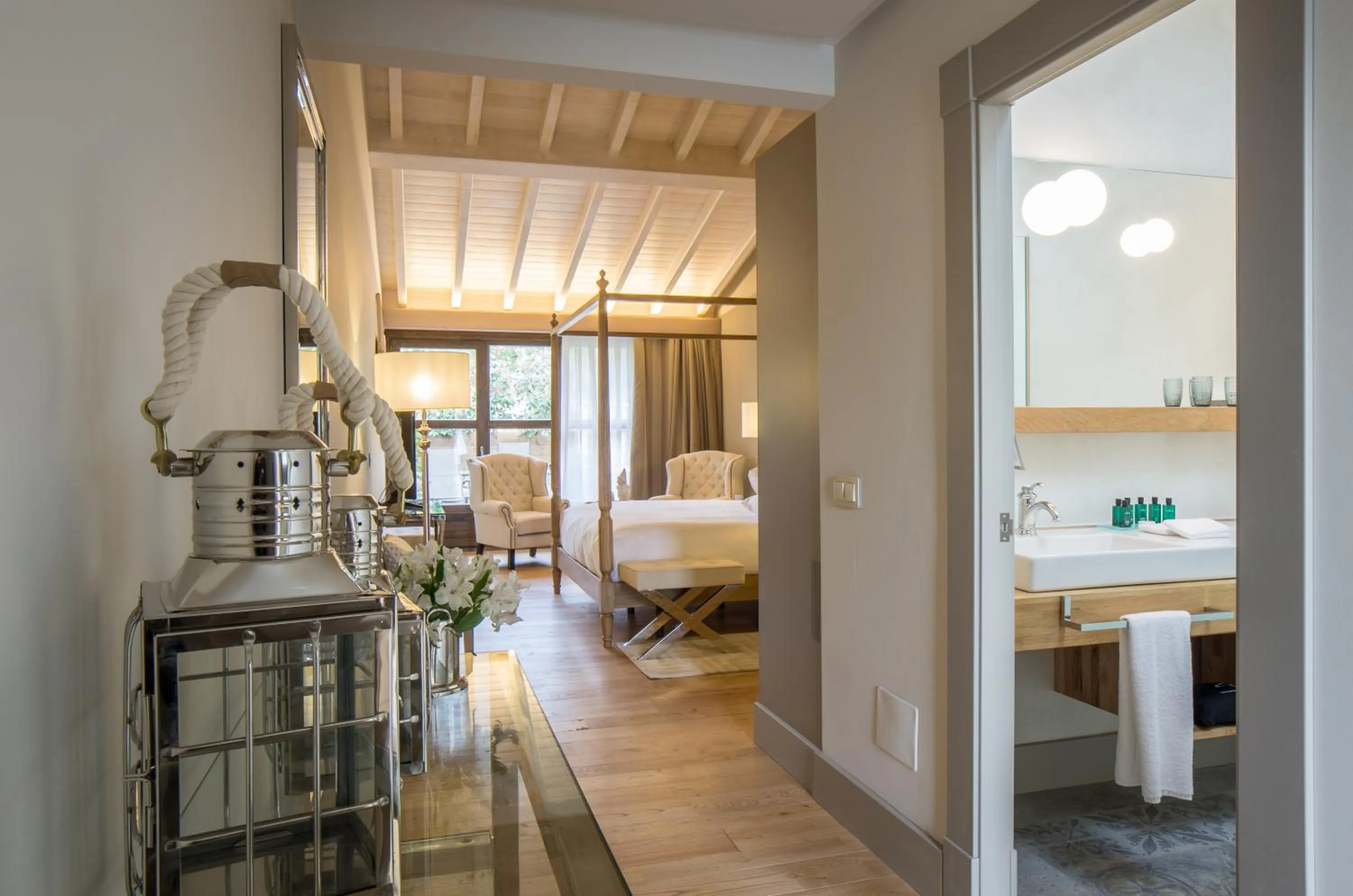 Photo of the whole room, Bed in Puebloastur Eco Resort Hotel & Spa Gran Lujo