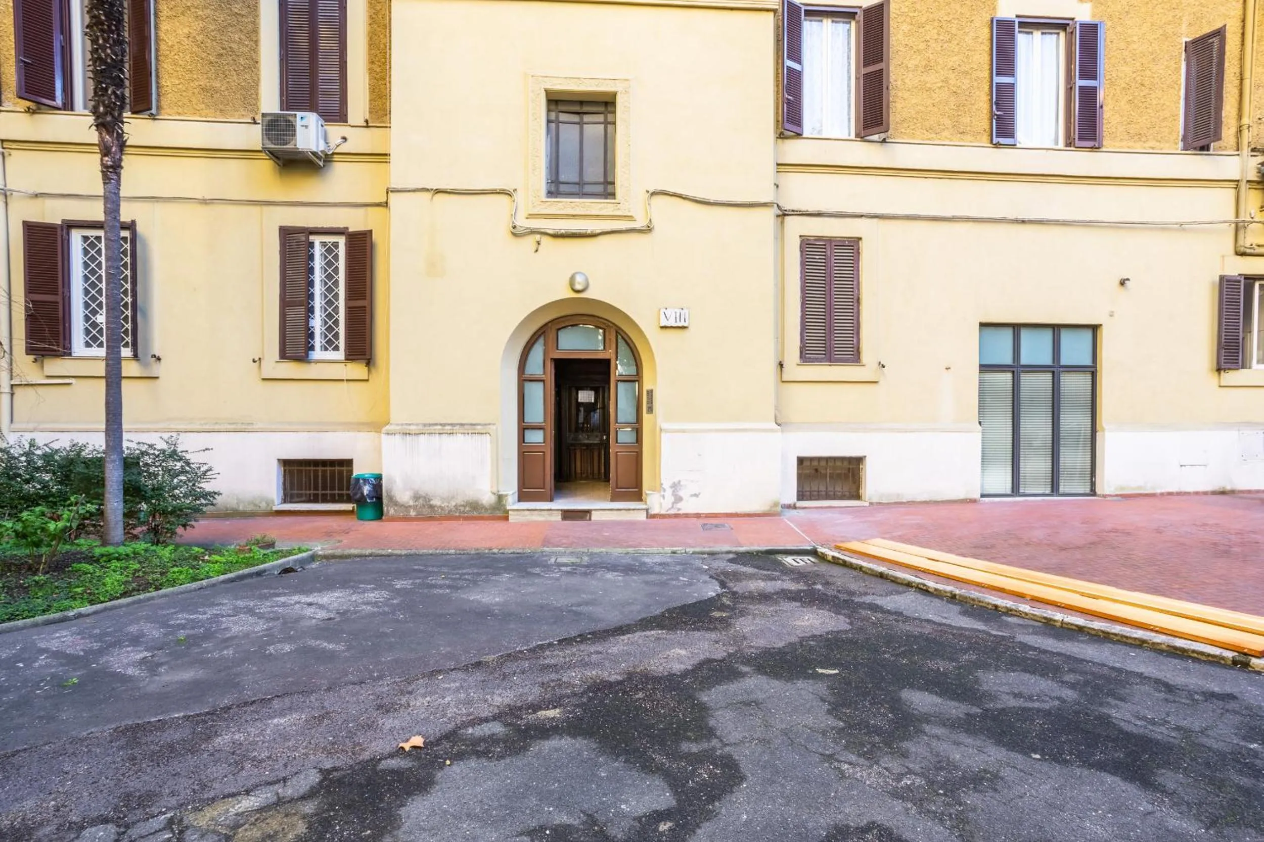 Facade/entrance in Relais Incantesimo Vaticano