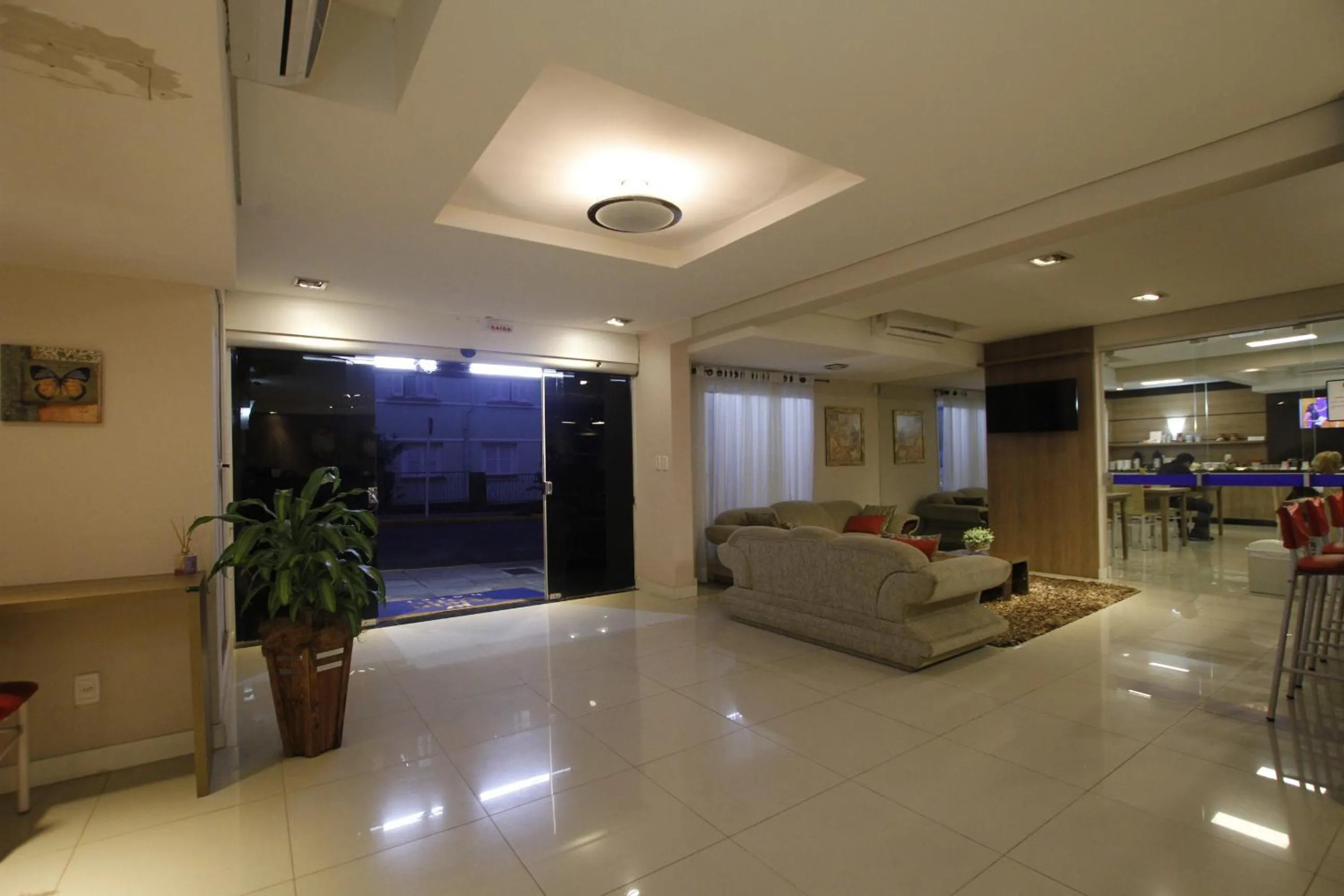 Communal lounge/ TV room in Klein Ville Dois Irmãos