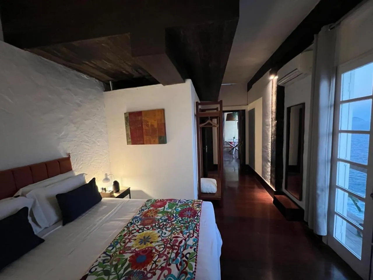 Bed in CLIFFSIDE - Boutique Hotel & Spa