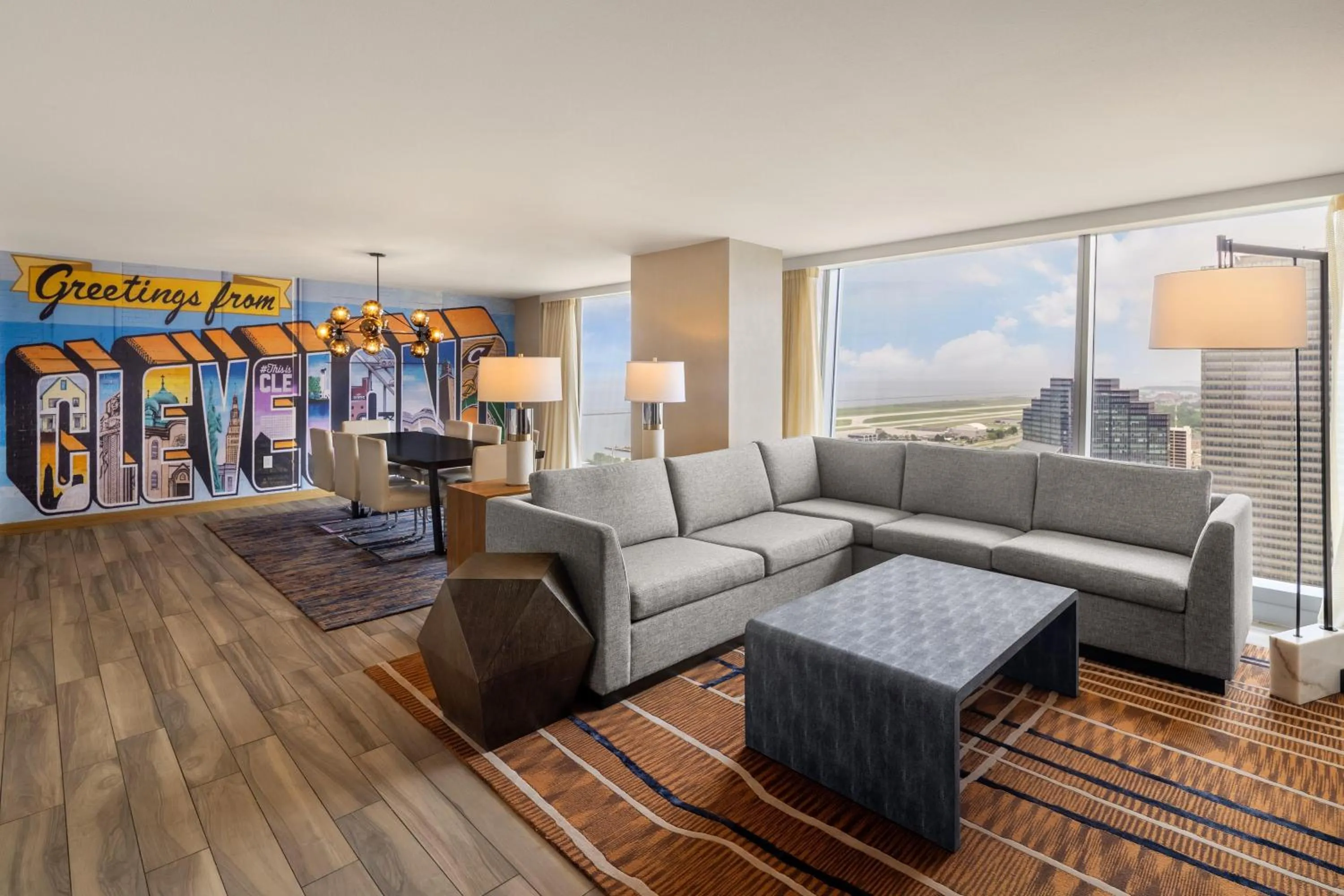 Living room in Hilton Cleveland Downtown