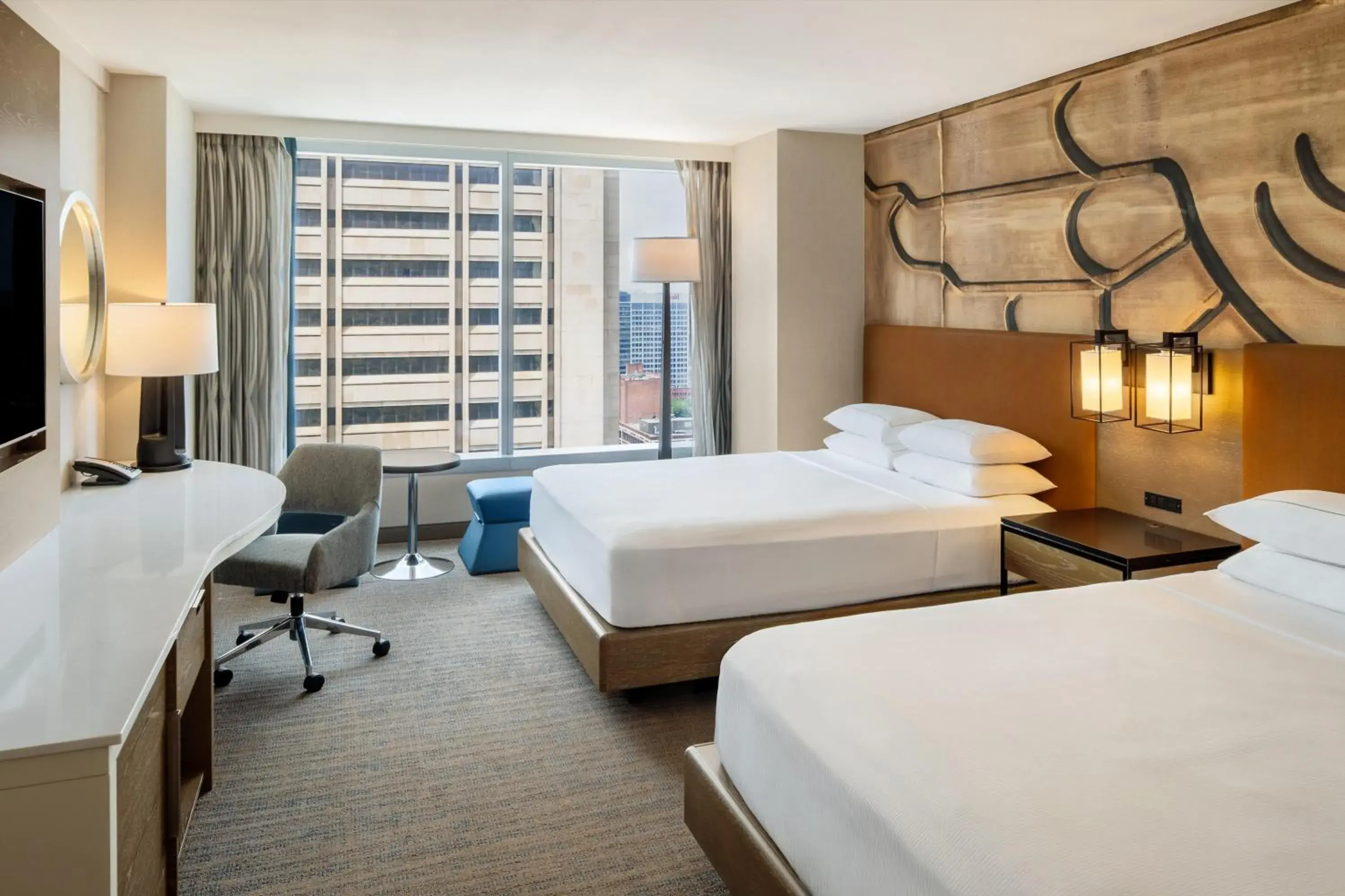 Queen Room with Two Queen Beds in Hilton Cleveland Downtown Queen Room with Two Queen Beds in Hilton Cleveland Downtown
