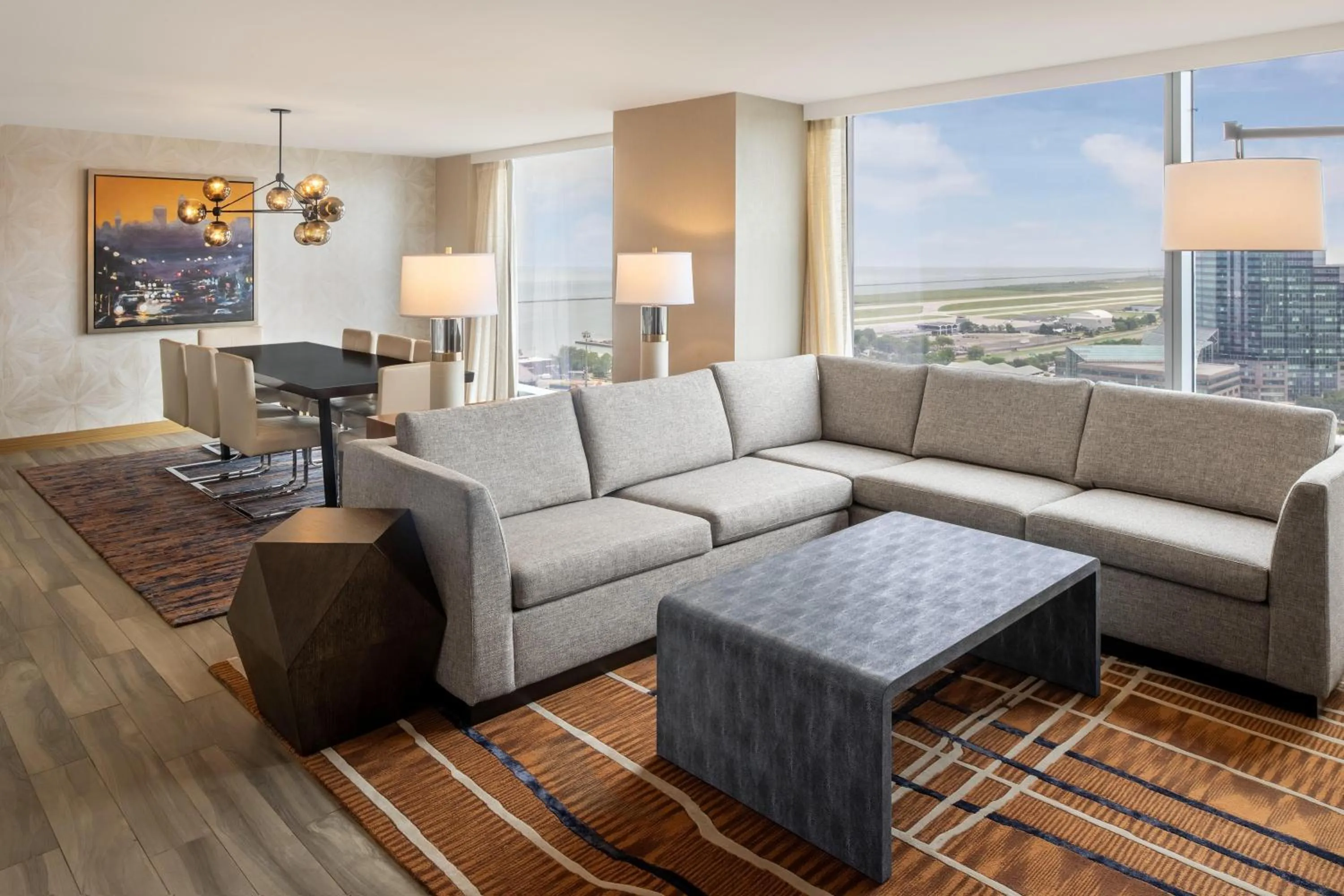 Living room in Hilton Cleveland Downtown