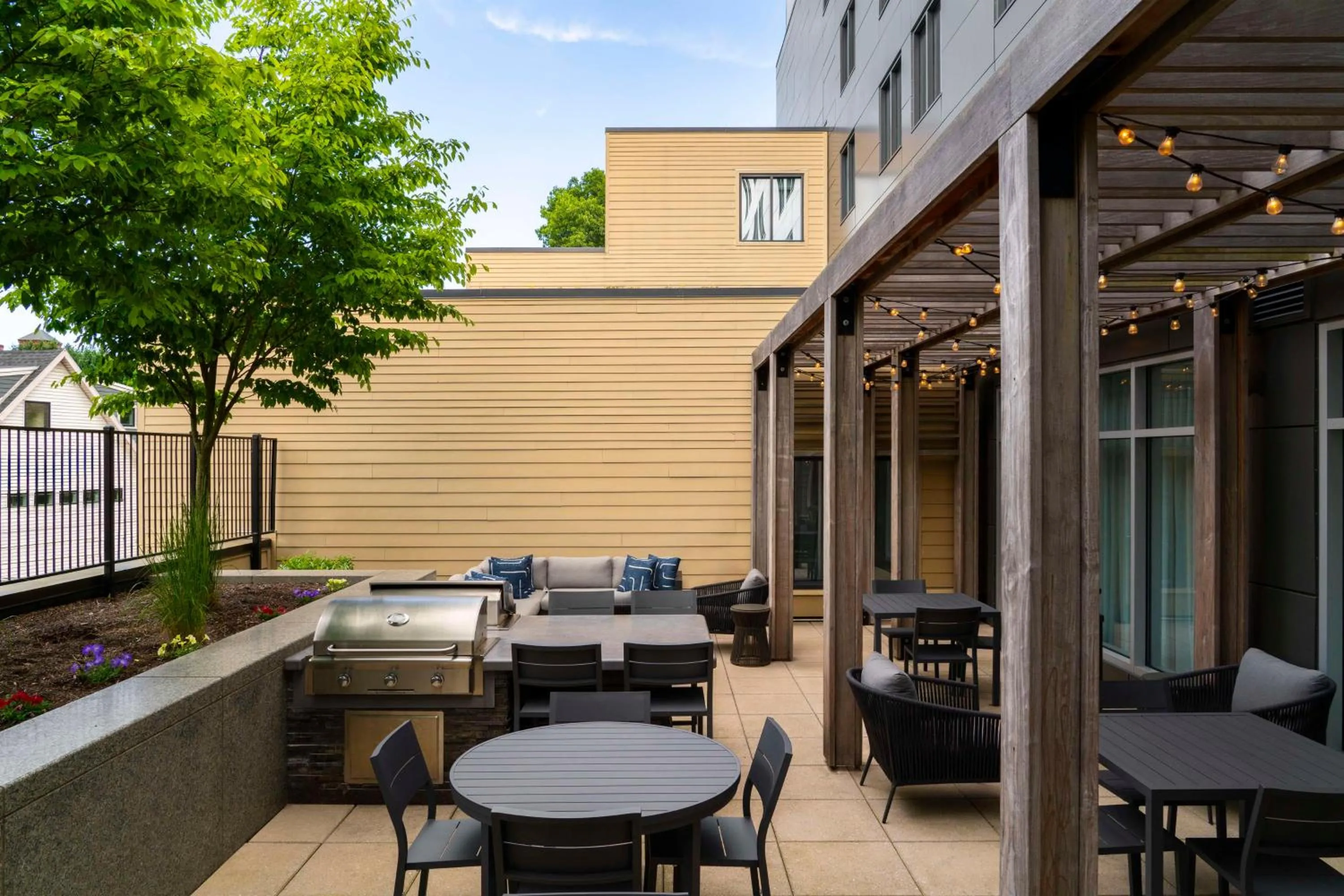 Patio in Homewood Suites by Hilton Boston Brookline-Longwood Medical