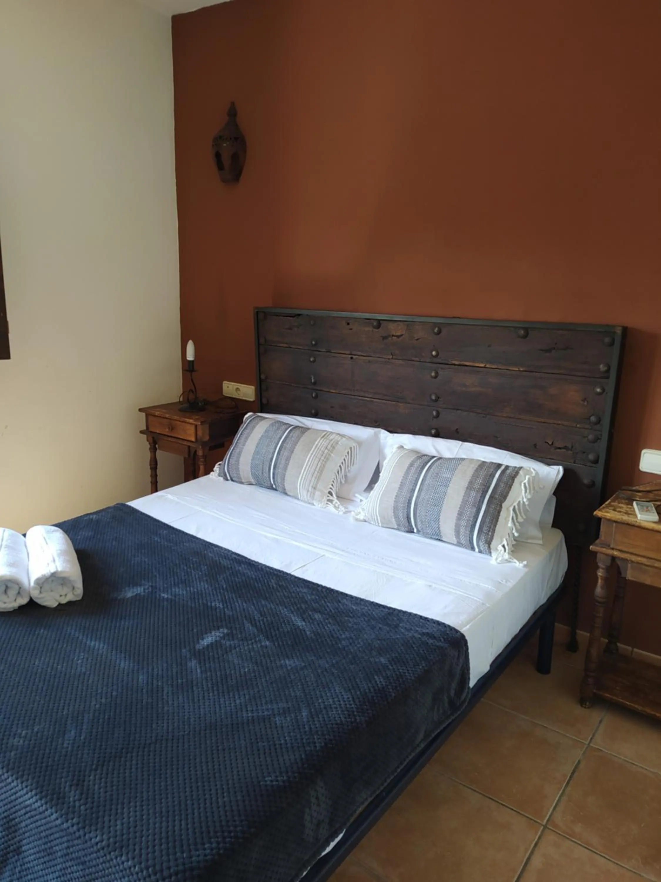 Bed in Hotel Rural La Marmita de Ahlam