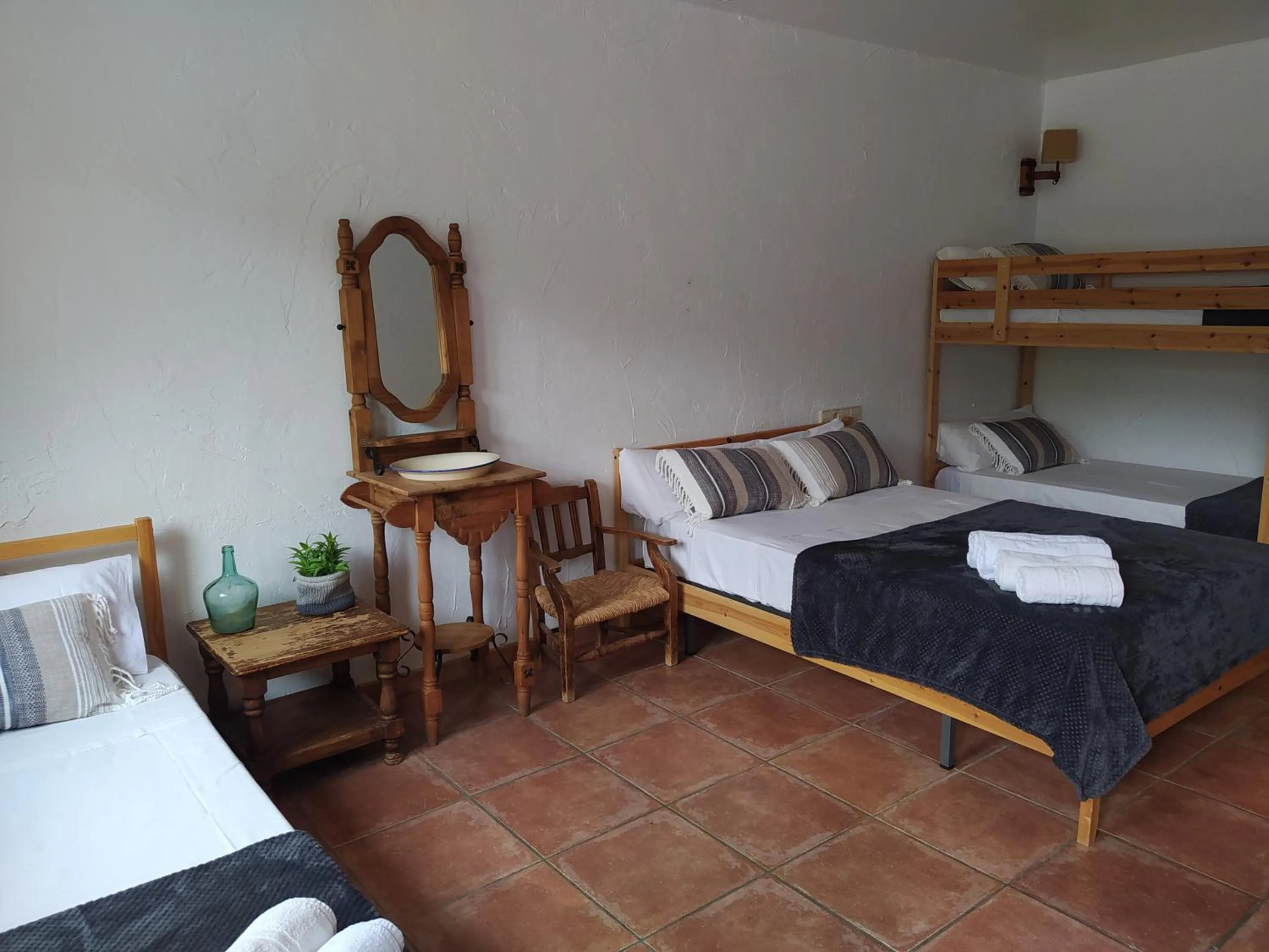 Bed in Hotel Rural La Marmita de Ahlam