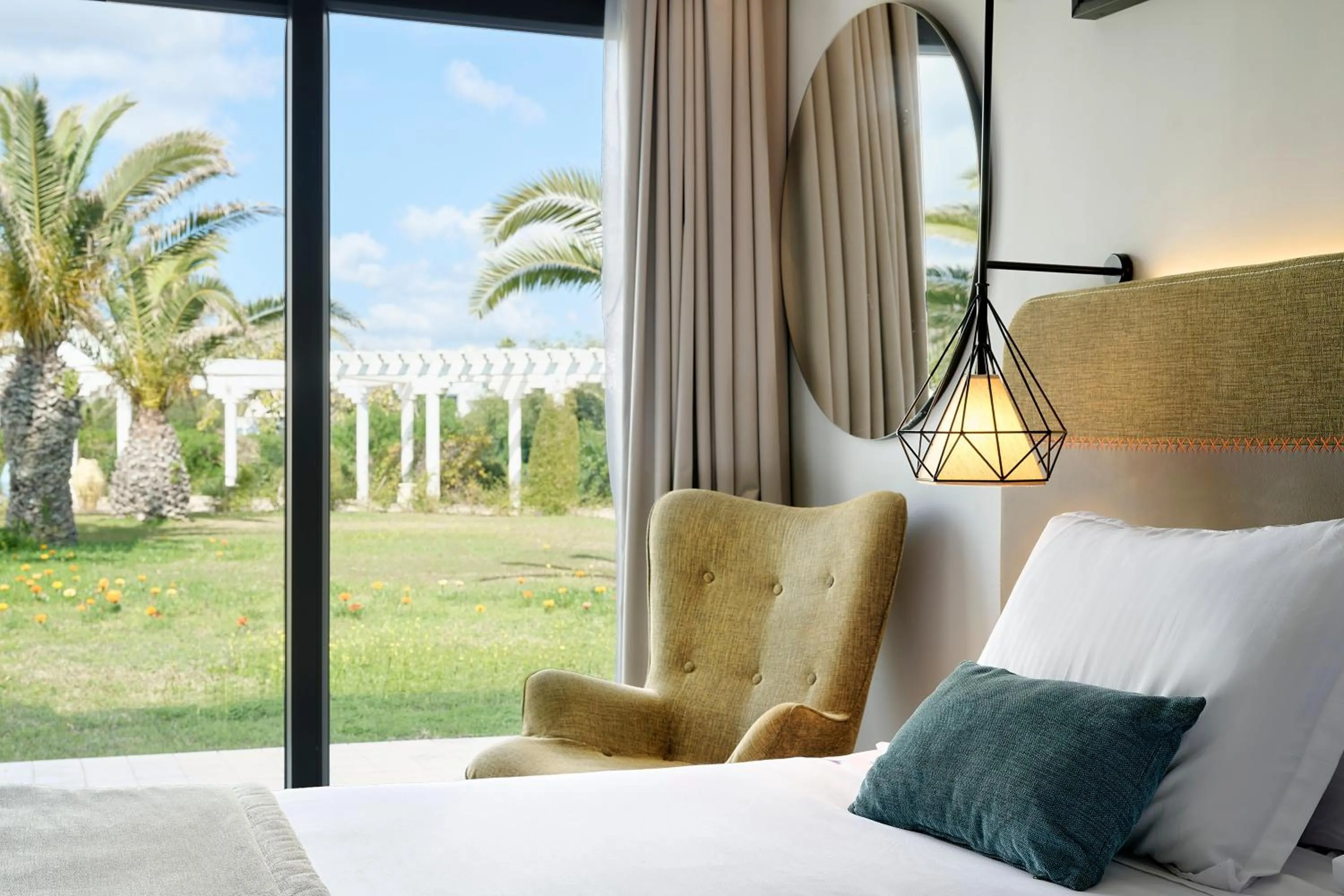 Bedroom, Bed in The Mirage Resort & SPA