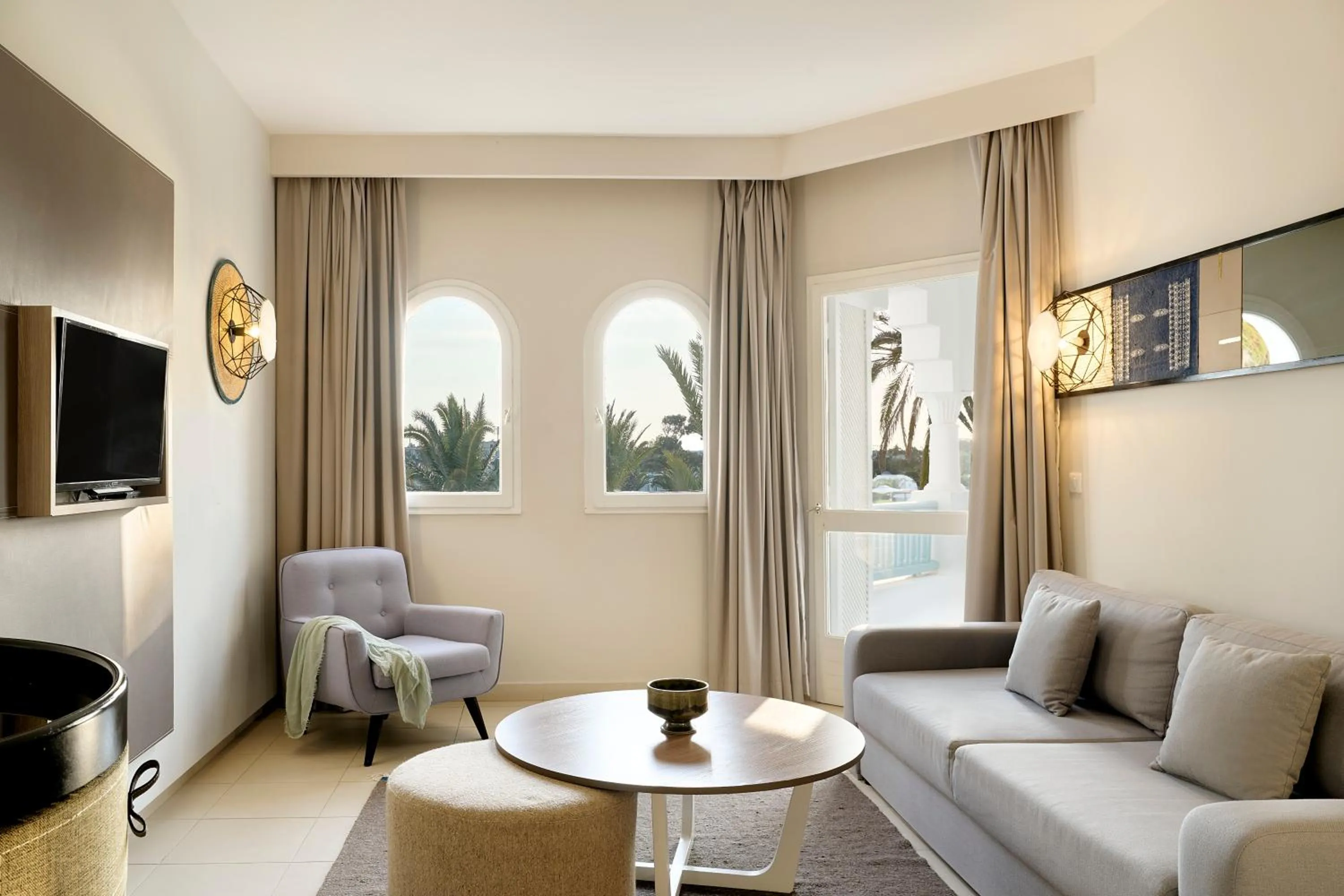 Living room in The Mirage Resort & SPA