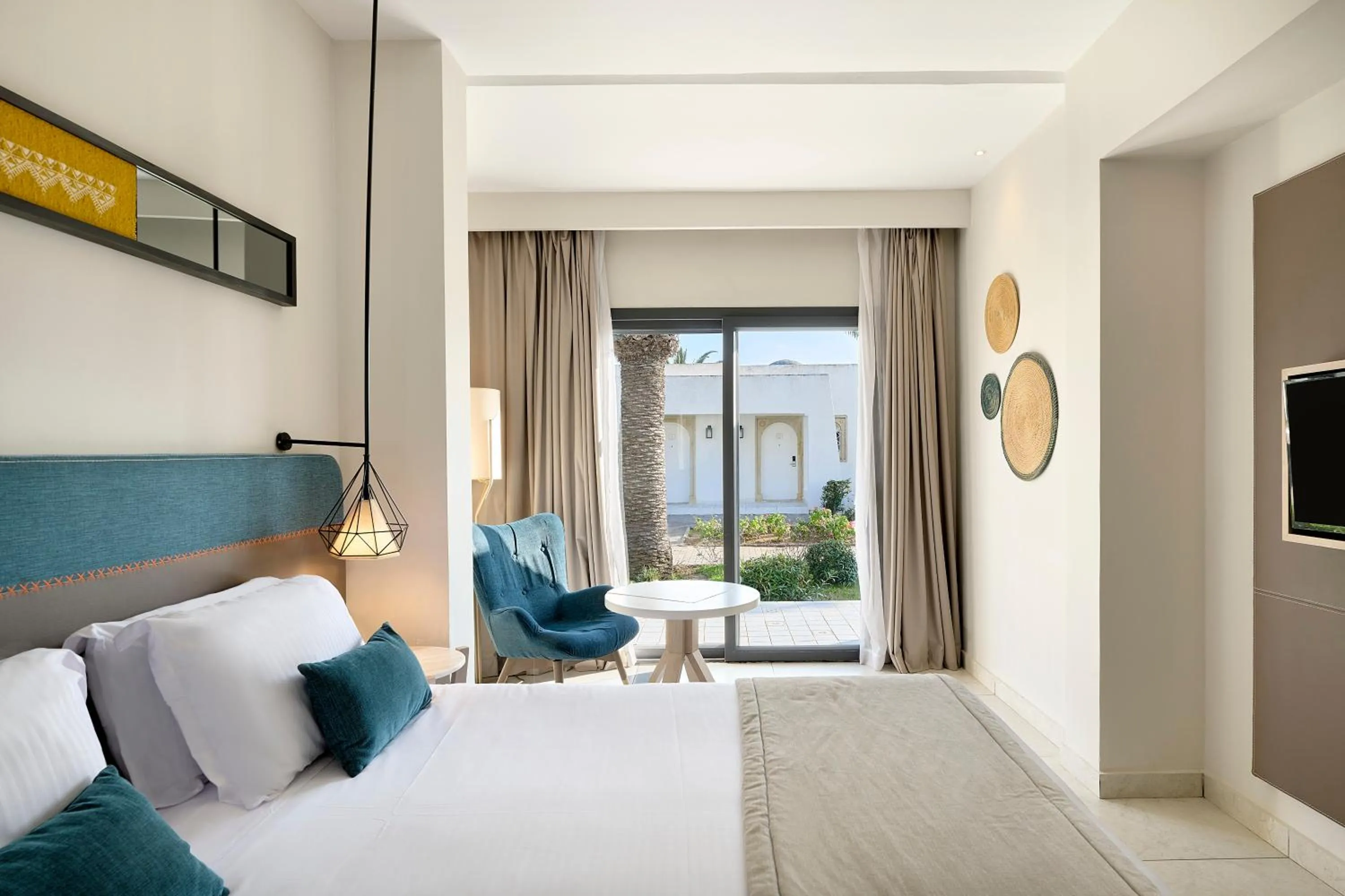 Bedroom, Bed in The Mirage Resort & SPA