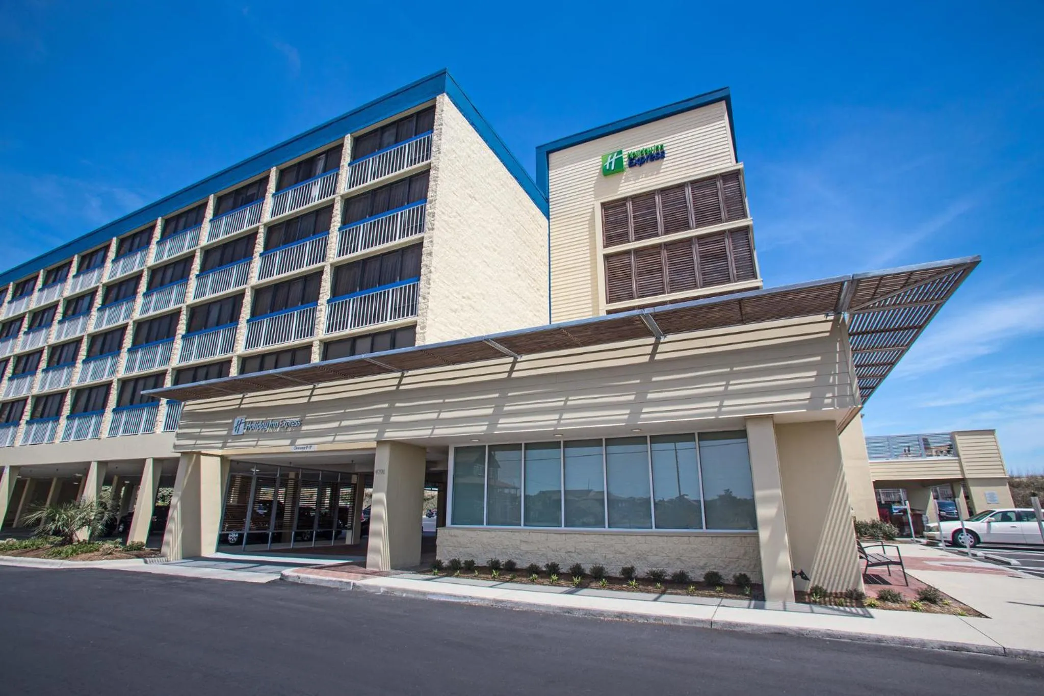 Property building in Holiday Inn Express Nags Head Oceanfront by IHG