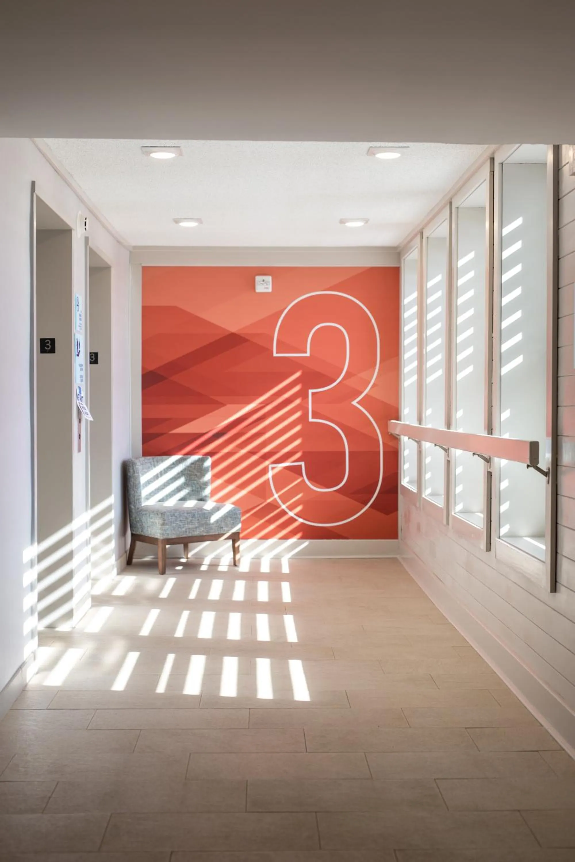 Lobby or reception in Holiday Inn Express Nags Head Oceanfront by IHG