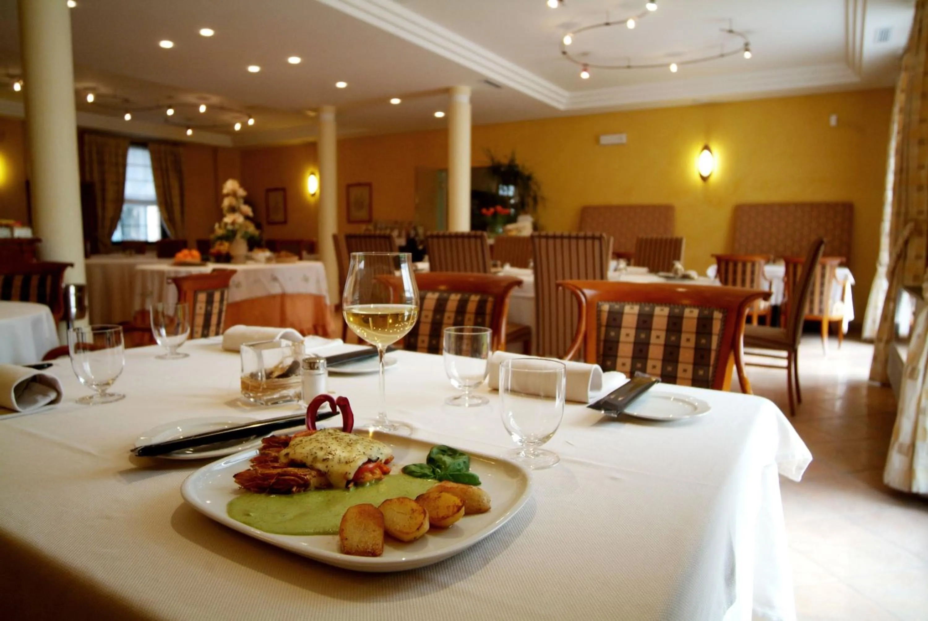 Restaurant/places to eat in Hotel Ristorante Novecento