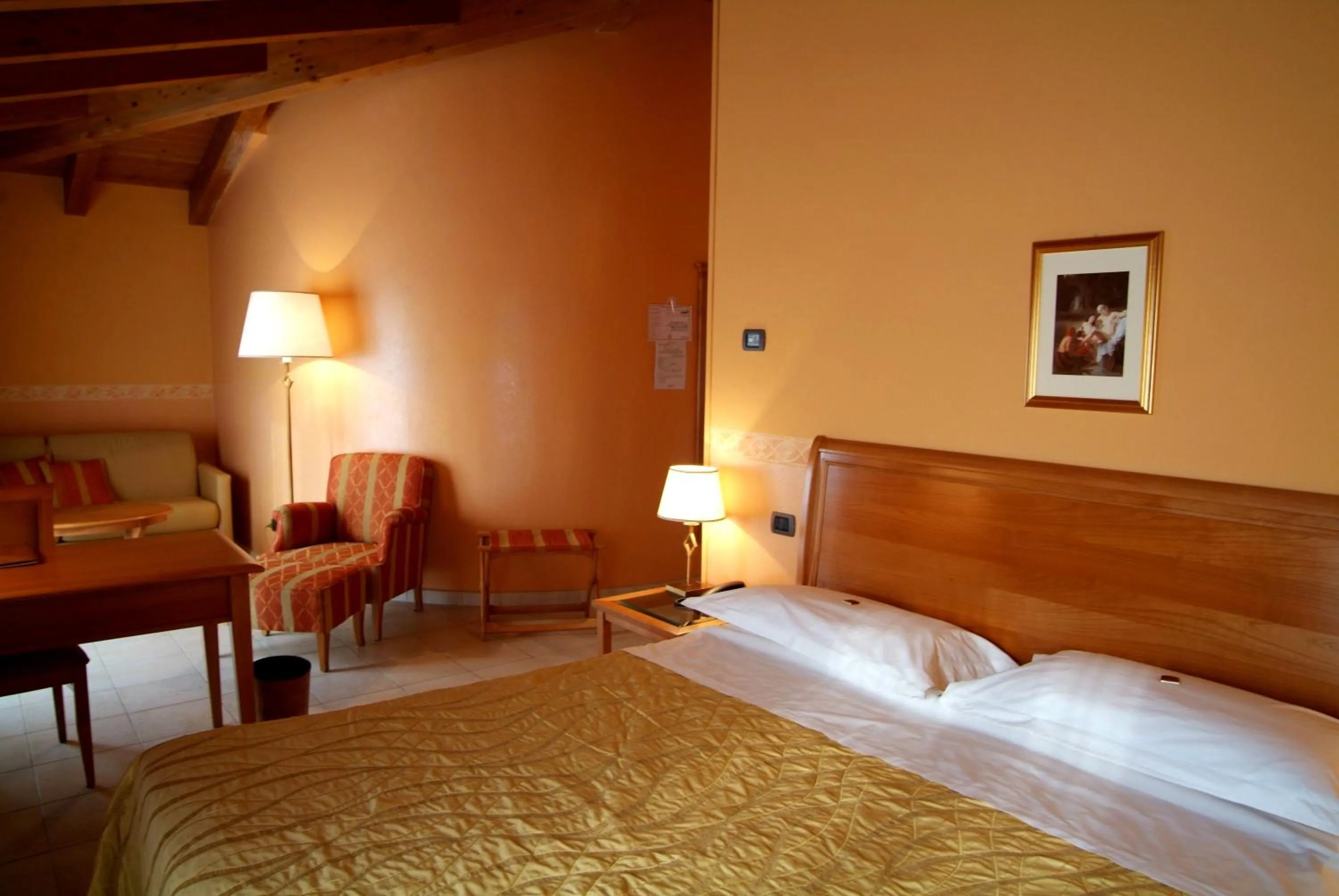 Bedroom, Bed in Hotel Ristorante Novecento