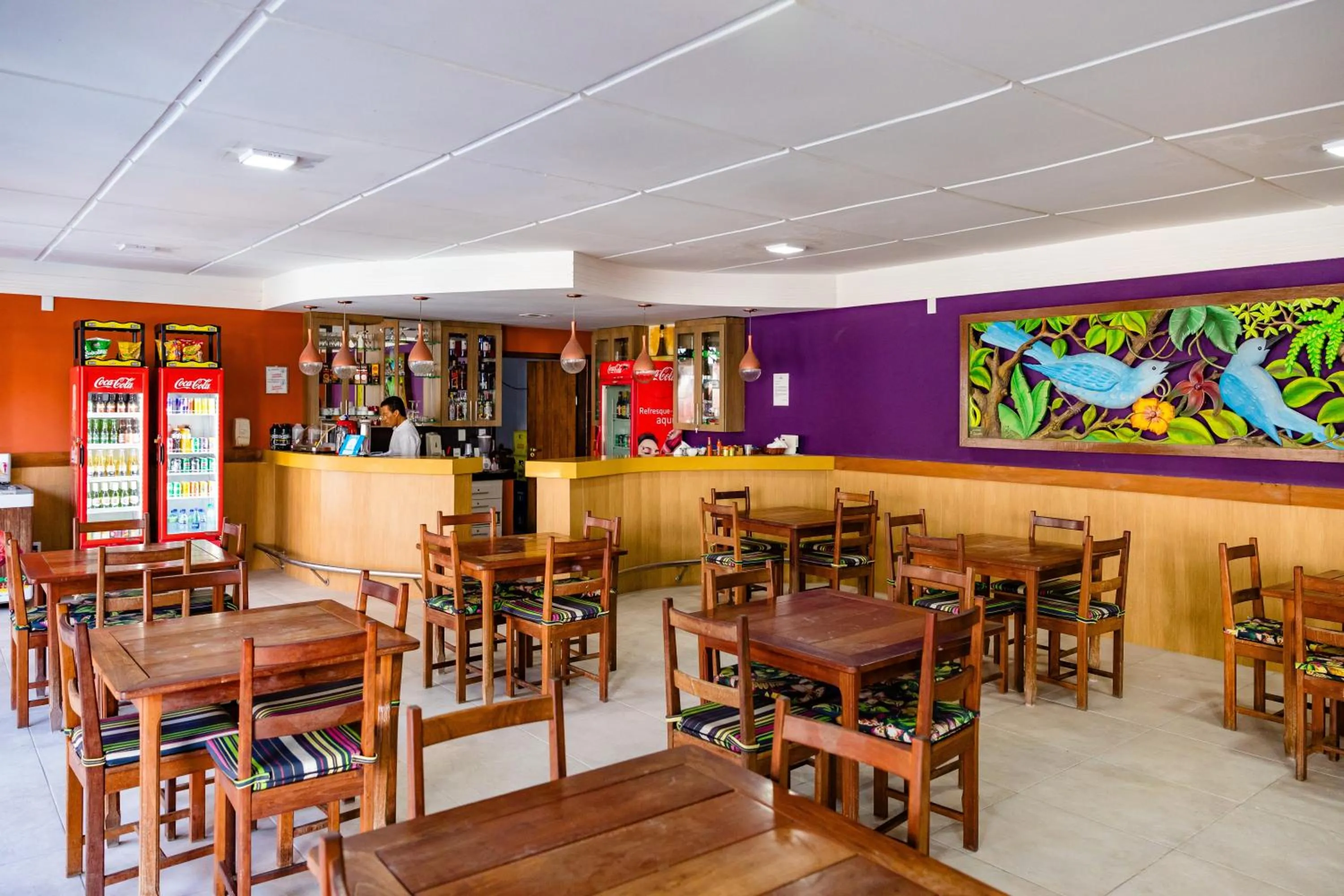 Restaurant/places to eat in Casa Blanca Park Hotel