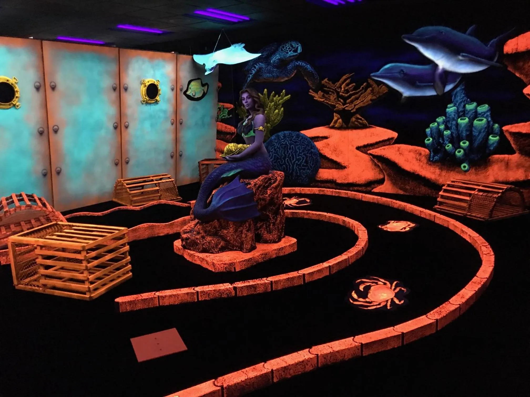 Minigolf in Sand Dunes Tower Suites and Villas