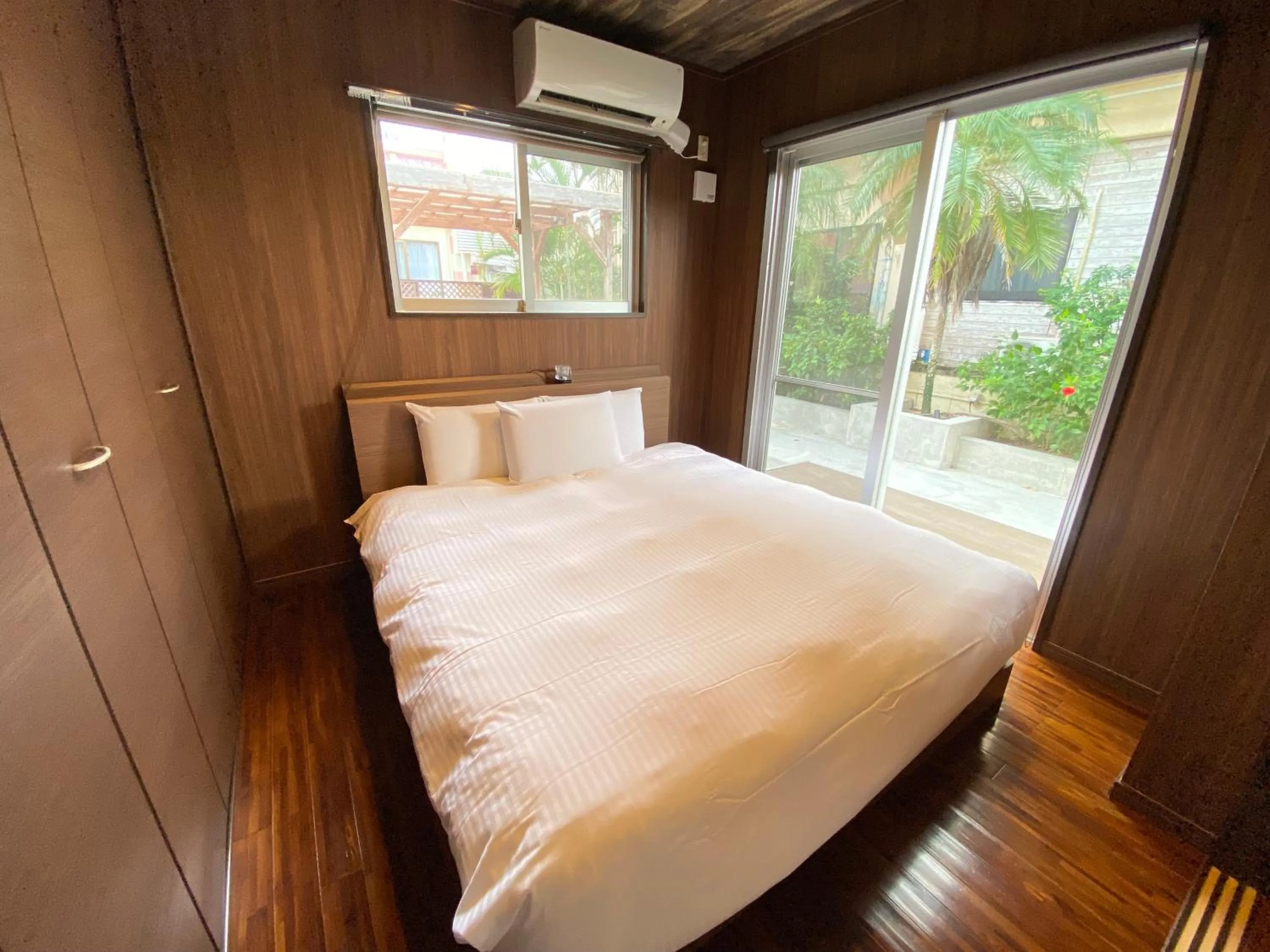 Bed in Seven Residence Music