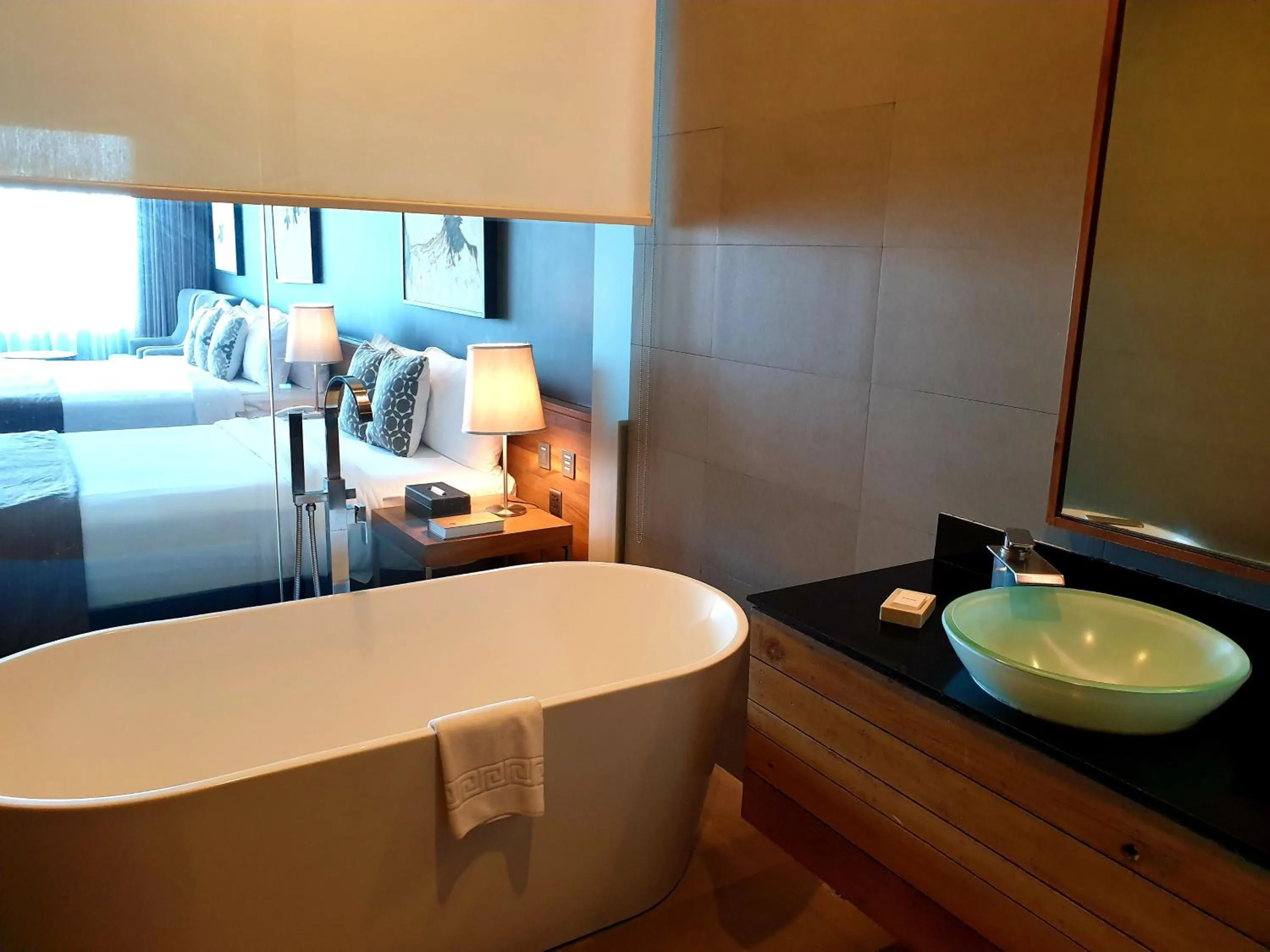 Bed in Escala Tagaytay