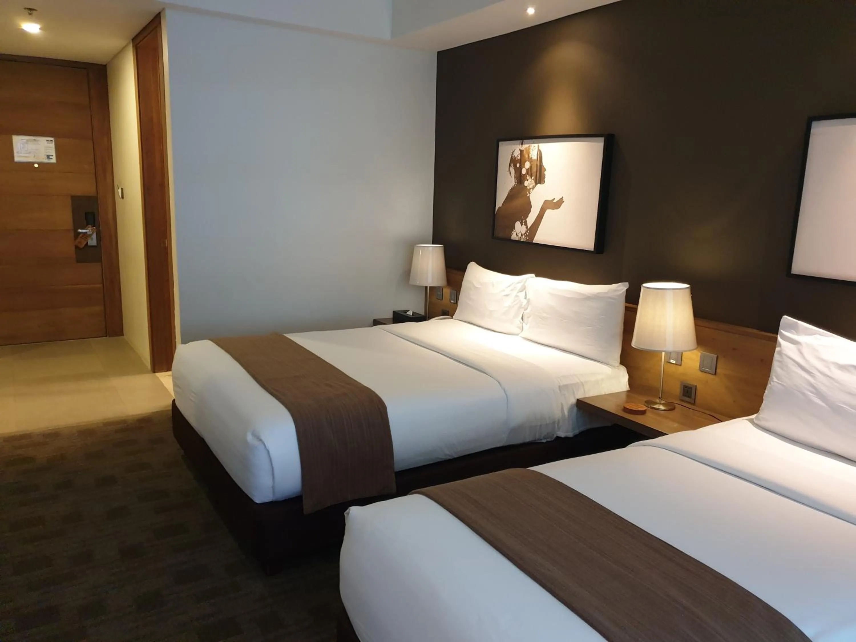 Bed in Escala Tagaytay