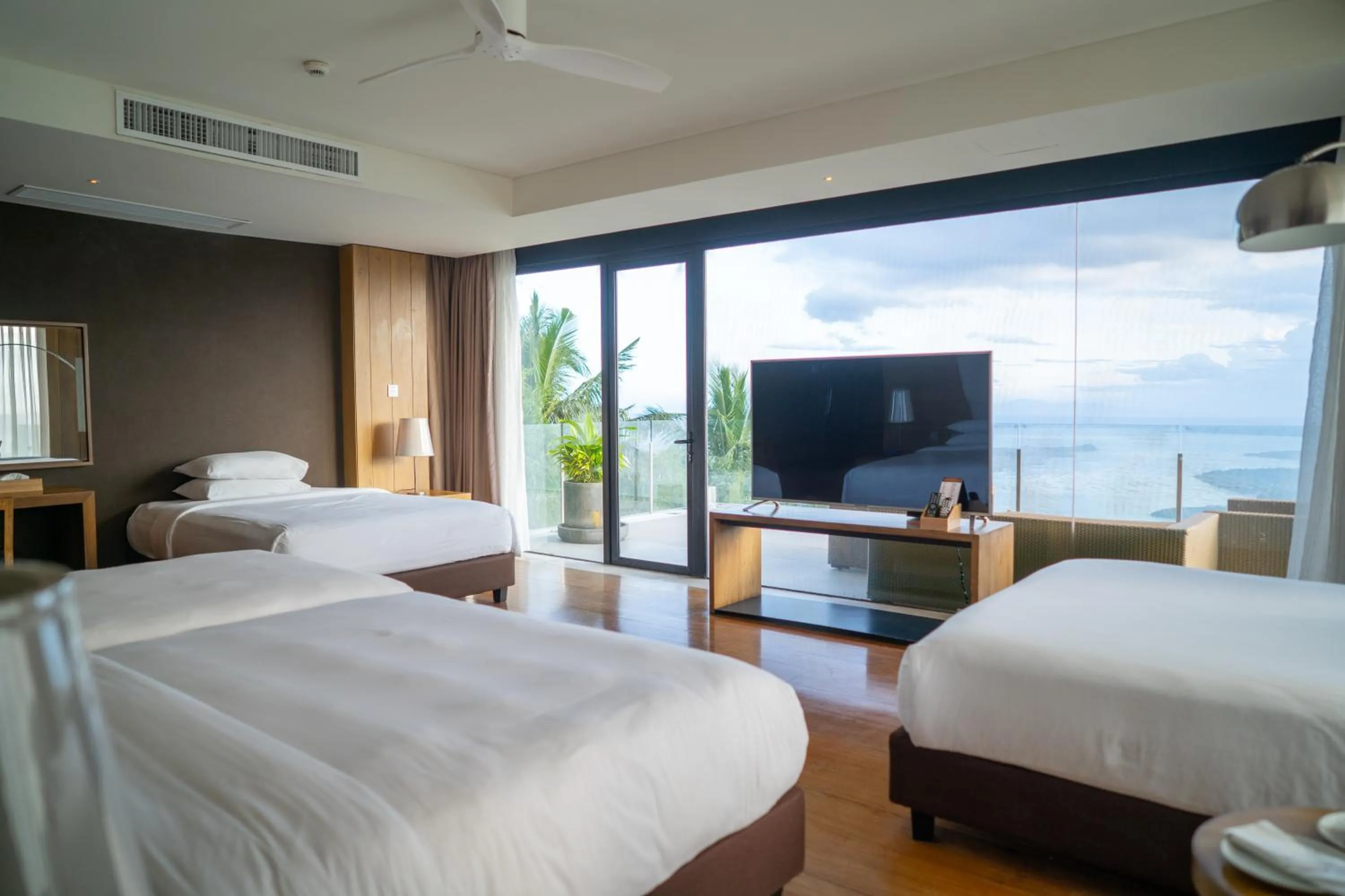 Bed in Escala Tagaytay