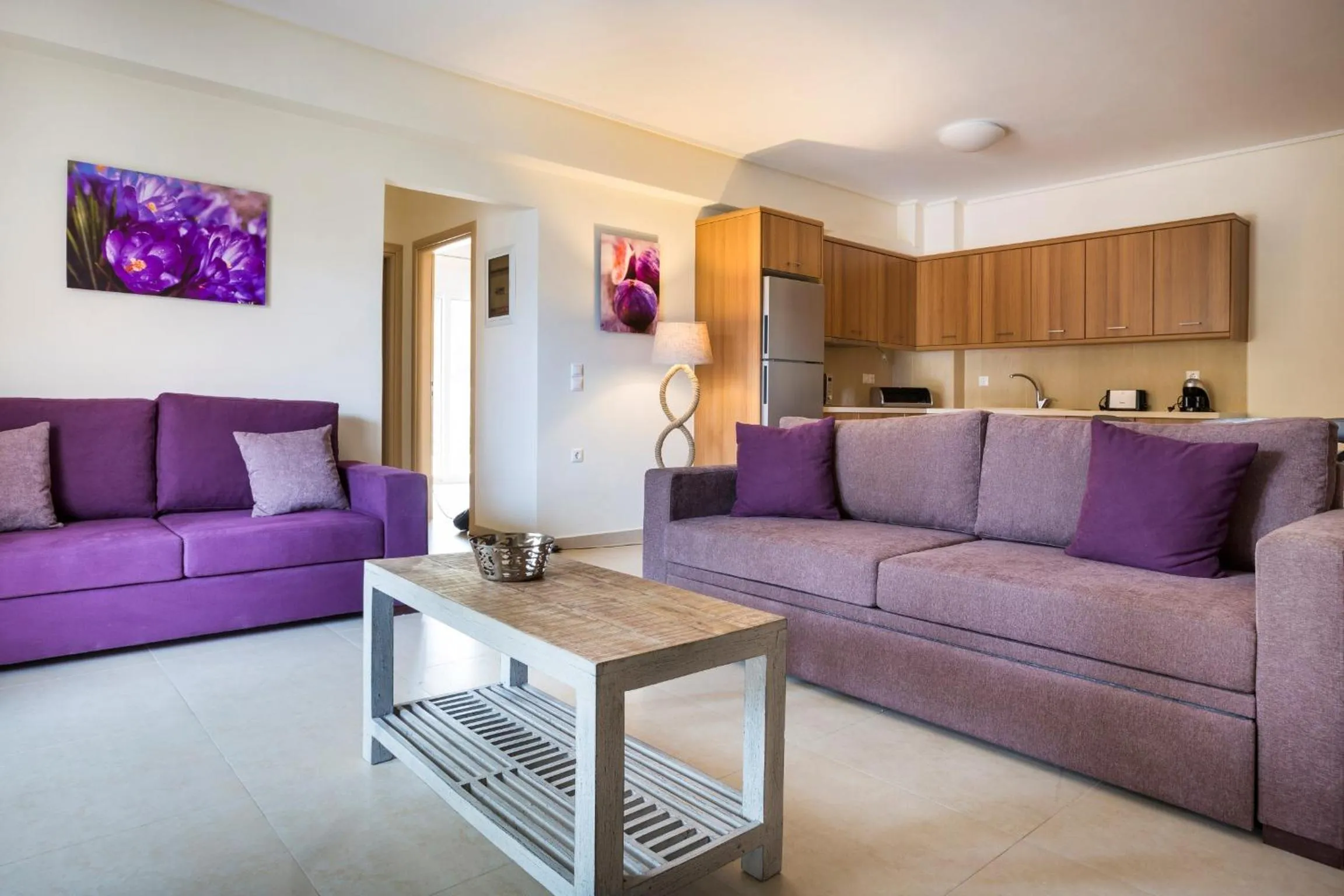 Meliti Waterfront Suites