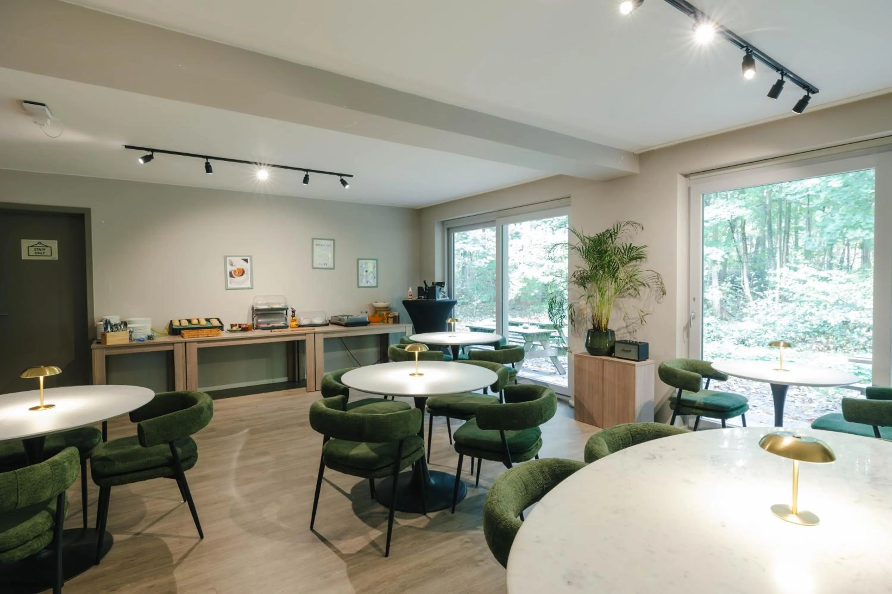 Restaurant/places to eat in Green Resort Limburg