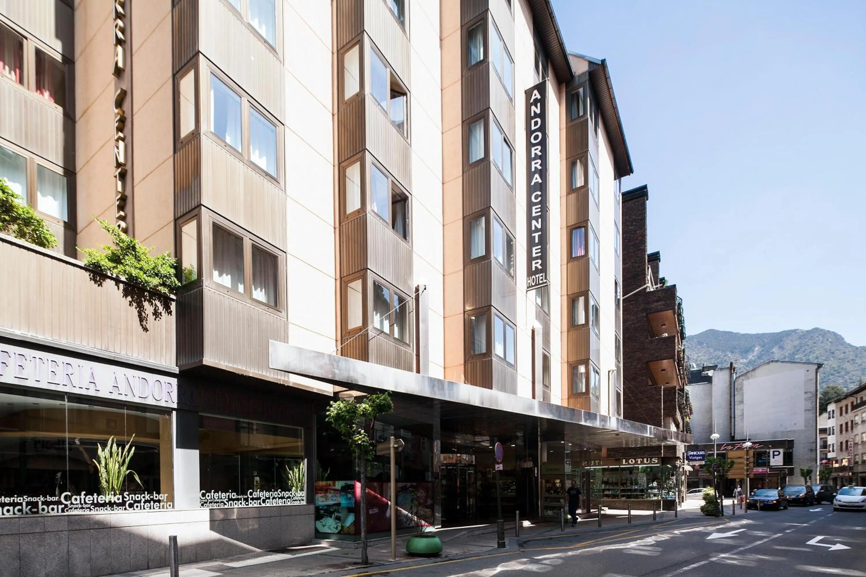 Property building in Hotel Best Andorra Center