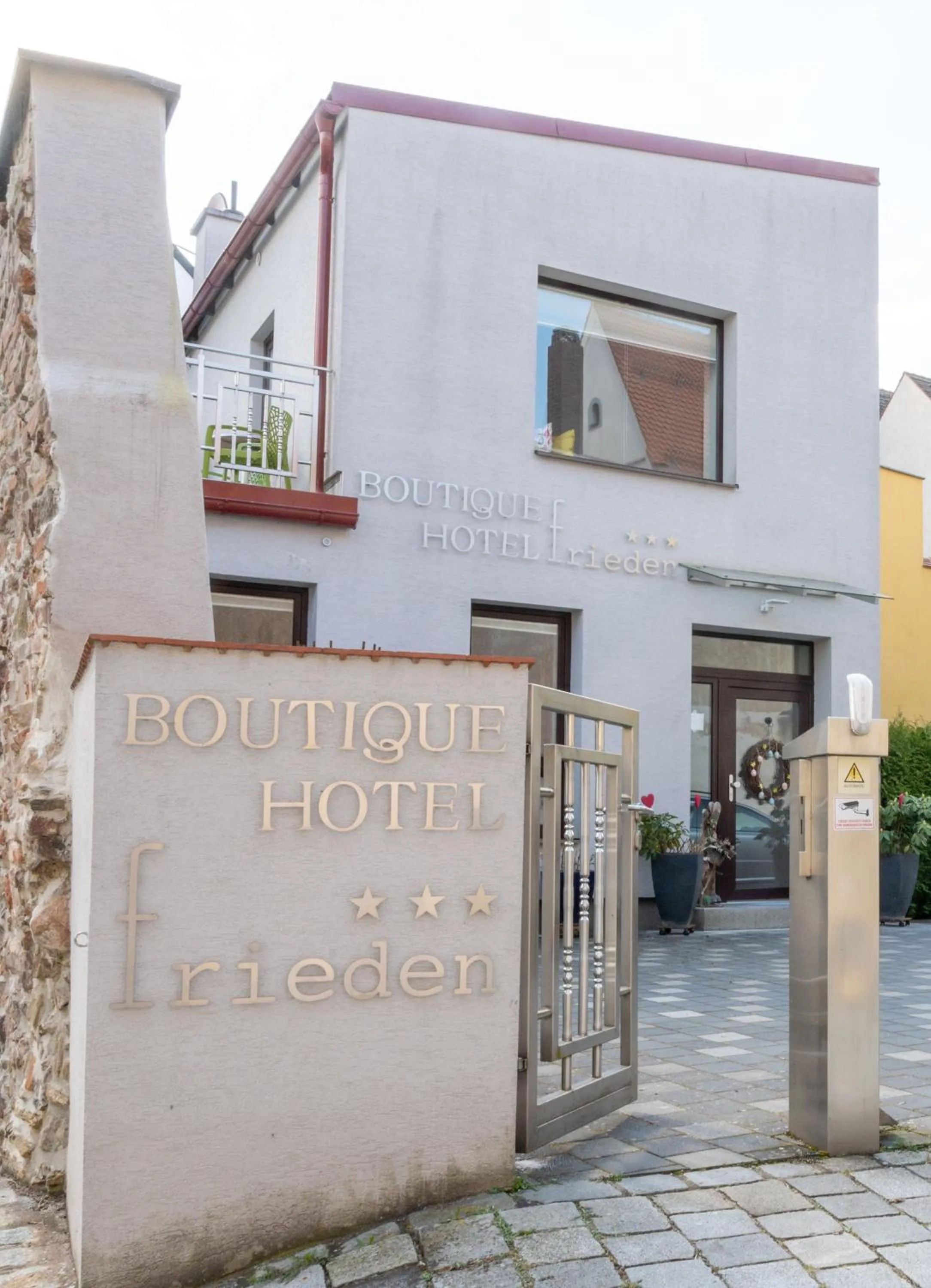 Property building in Boutique Hotel Frieden