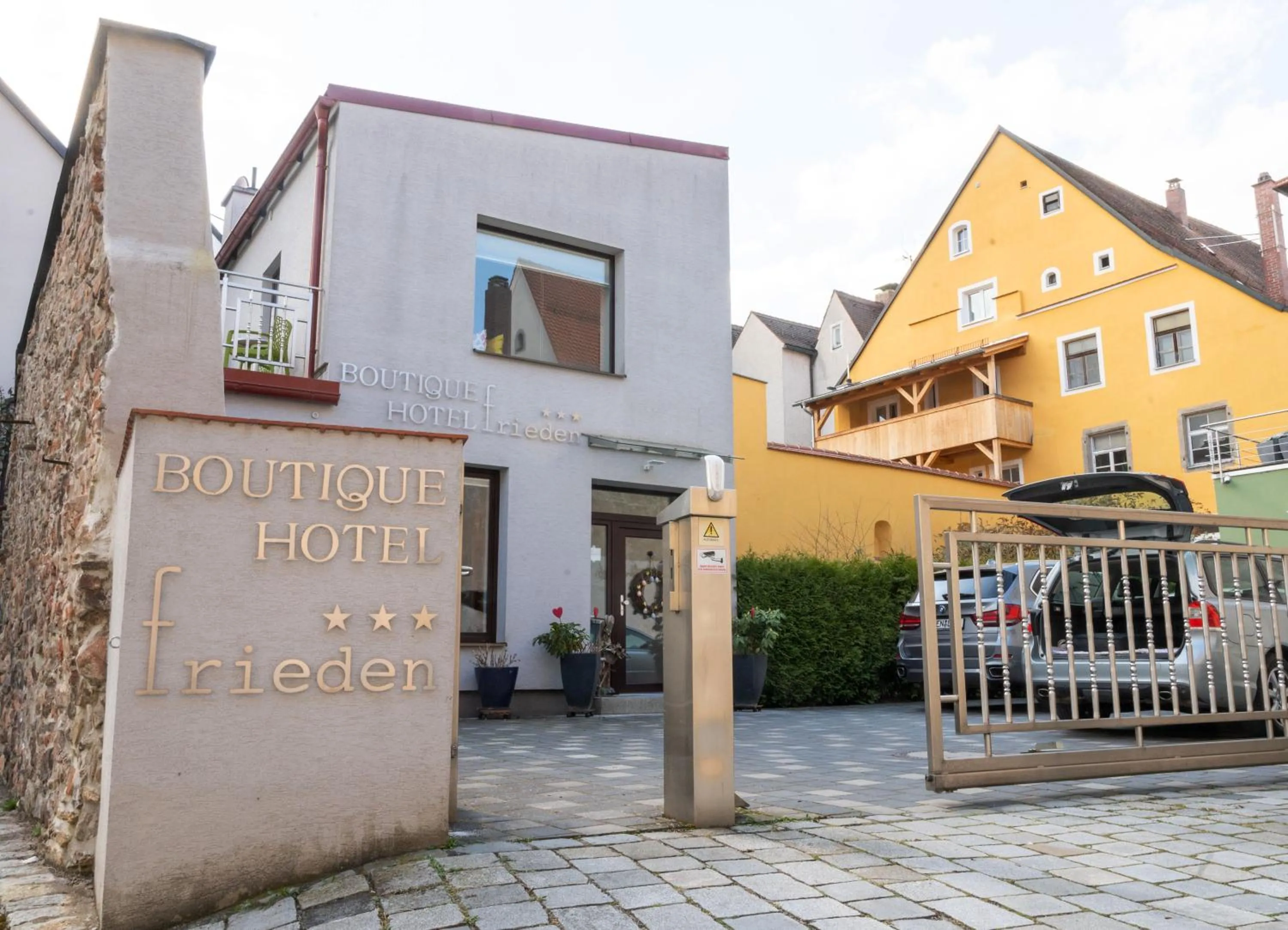 Property building in Boutique Hotel Frieden