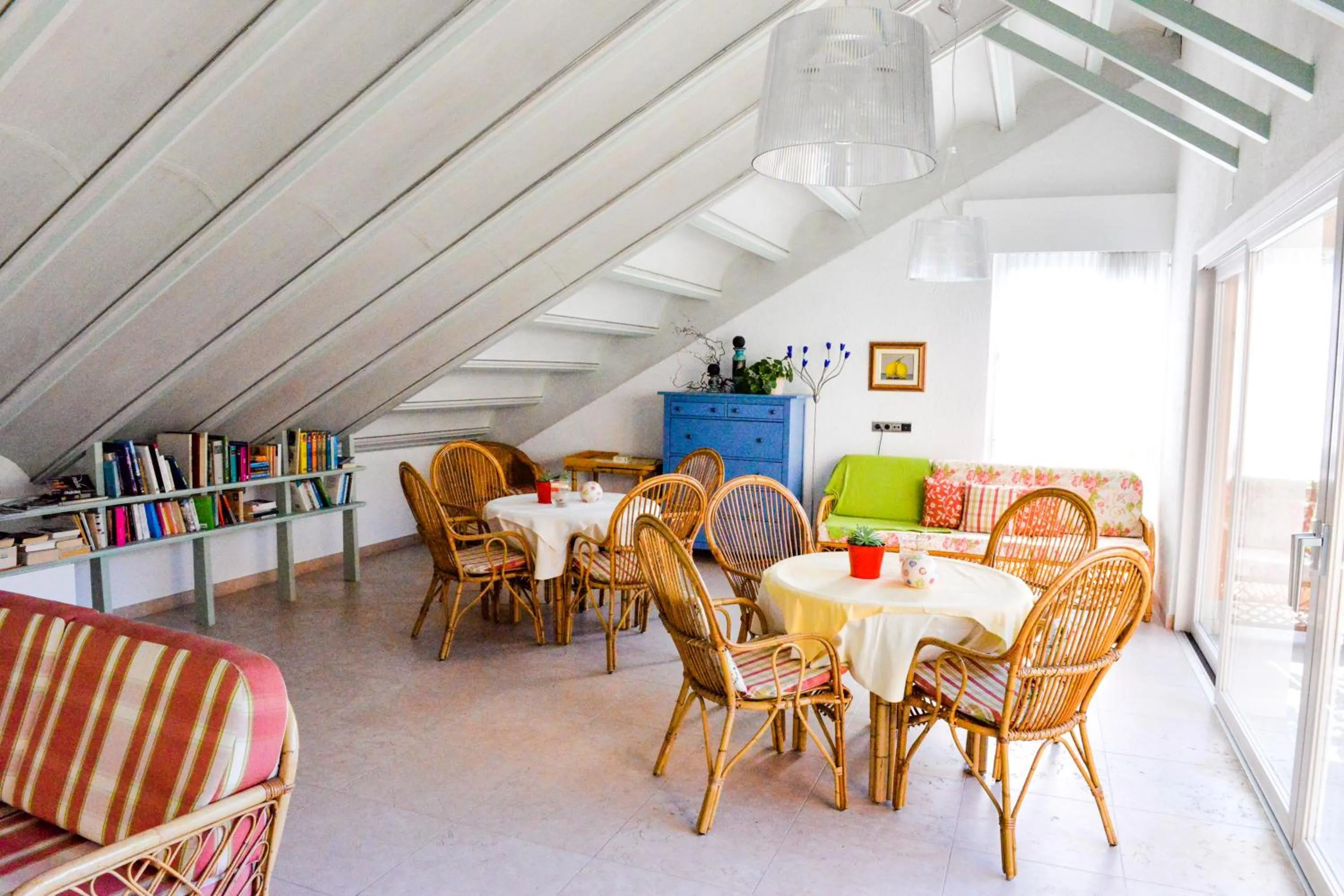 Library in Kröllnerhof