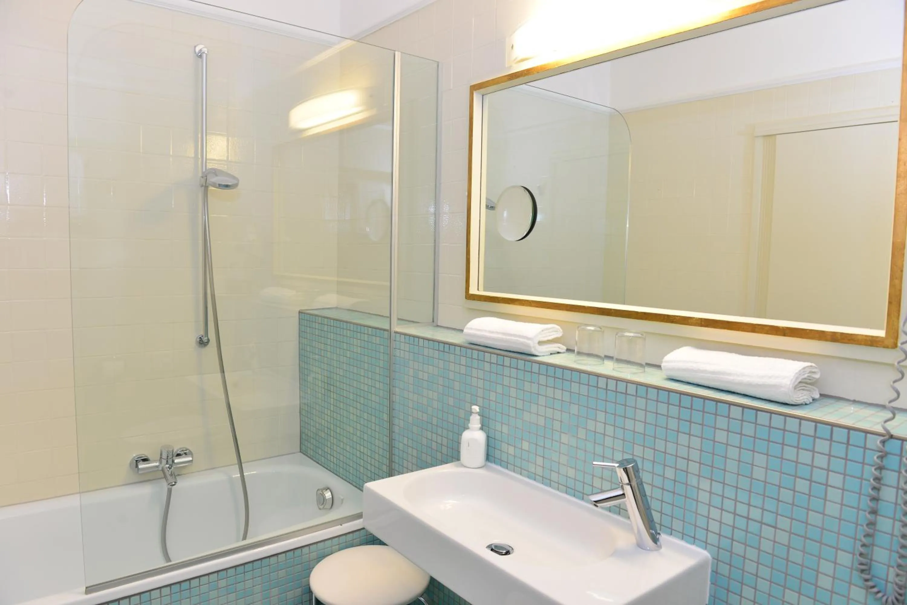 Bathroom in Kröllnerhof