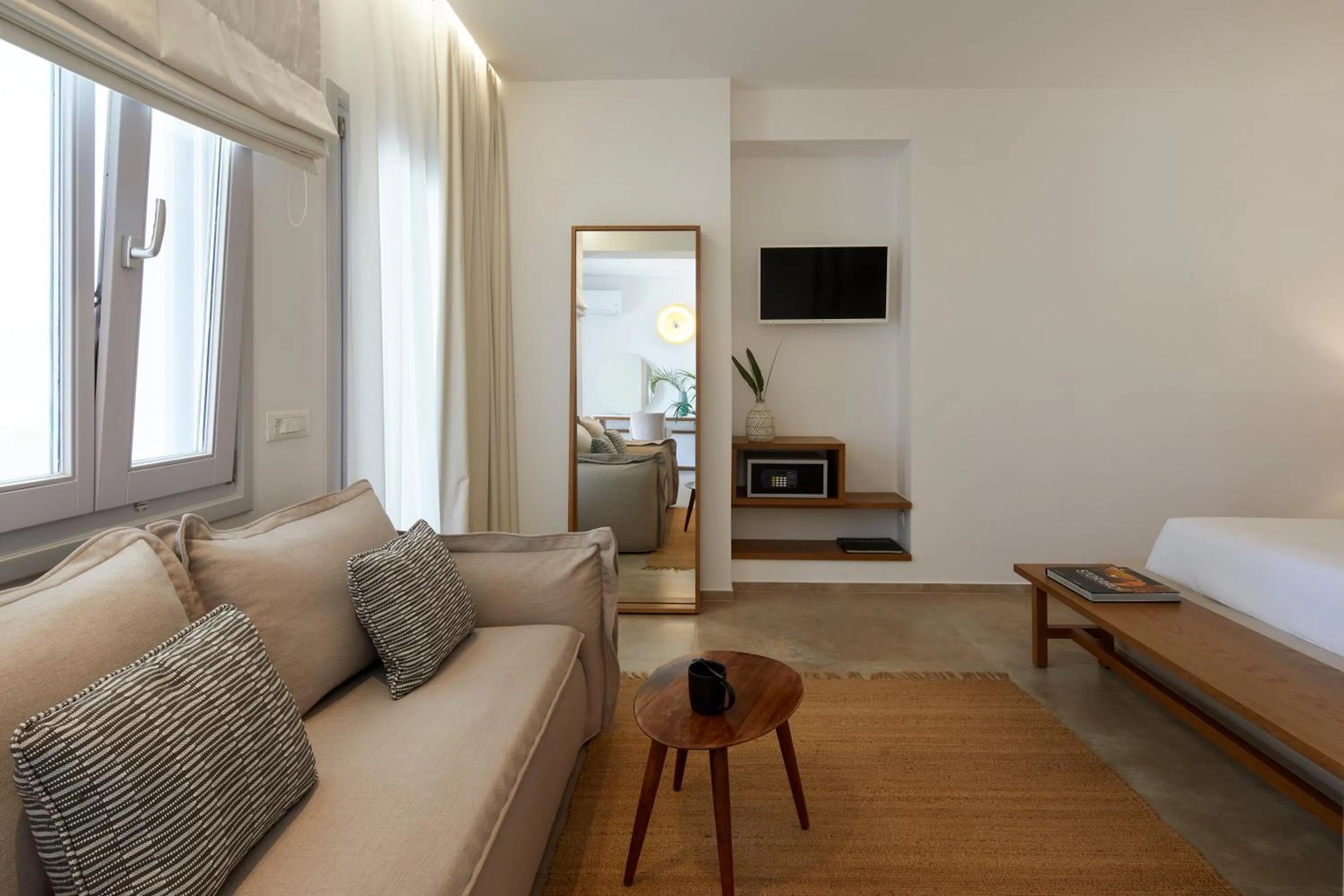 Living room, Bed in Orabel Suites Santorini (Adults Only)